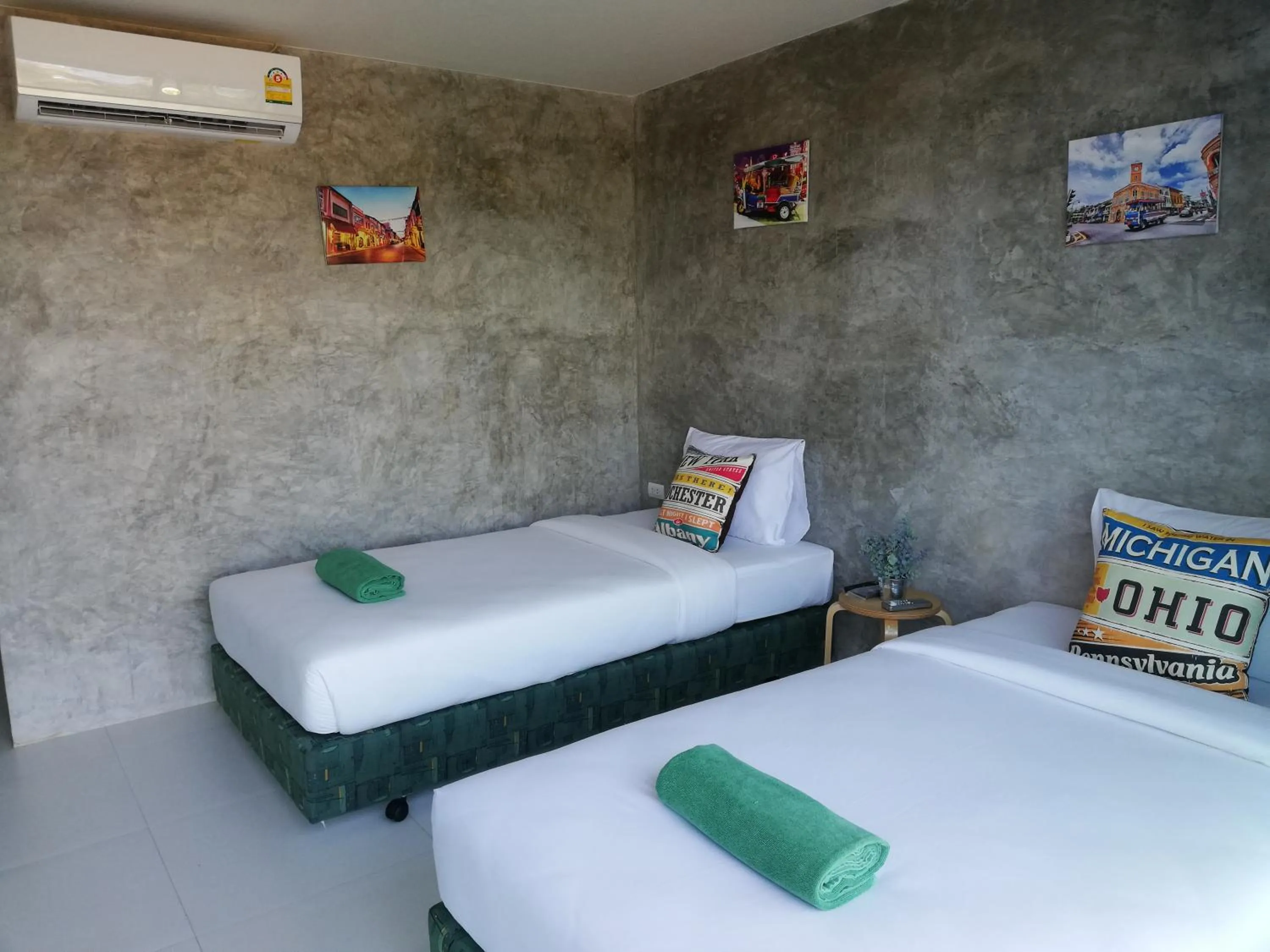 Deluxe Twin Room in Laemsai Resort