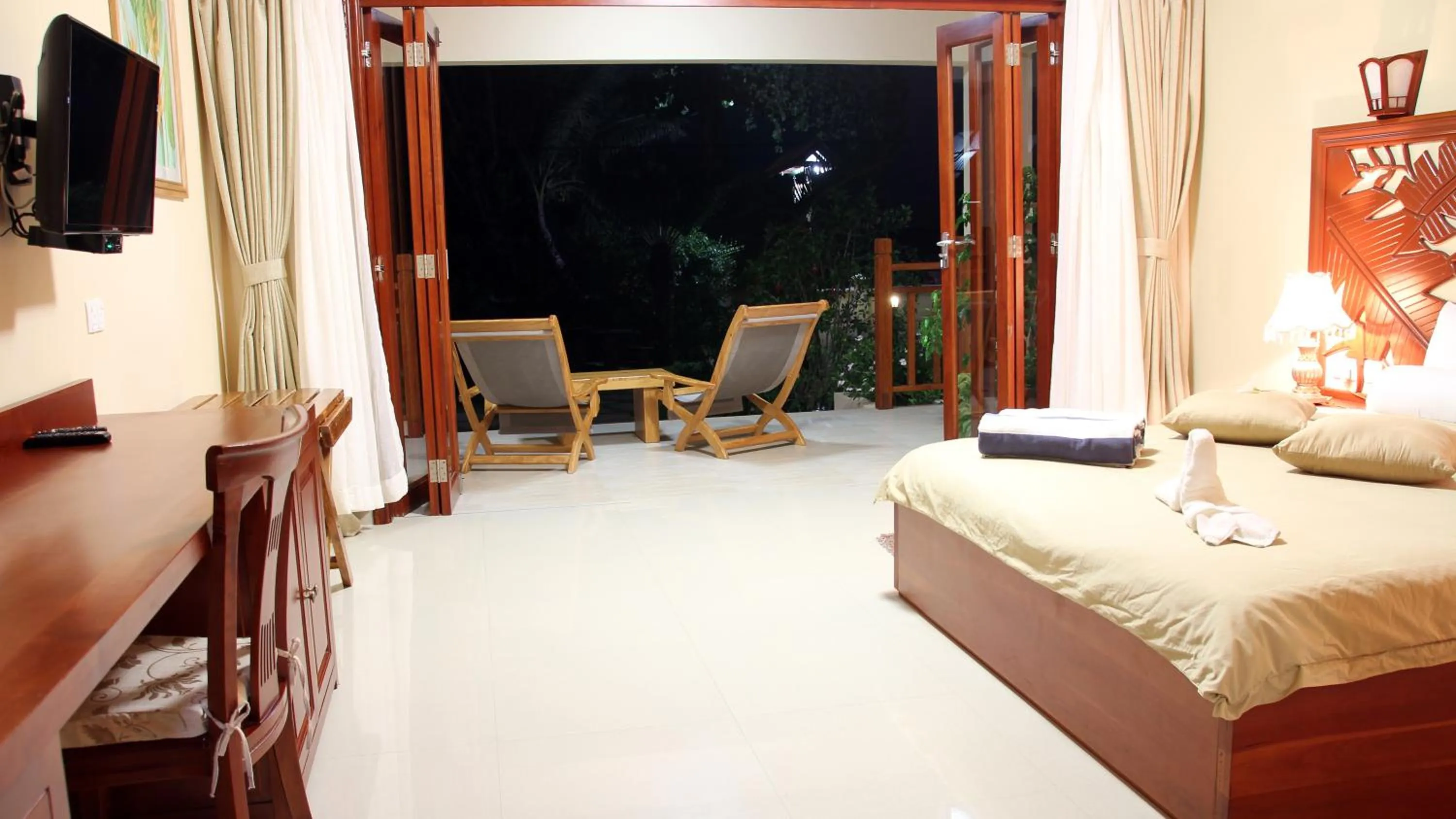 Standard Double Room in Pirogue Lodge