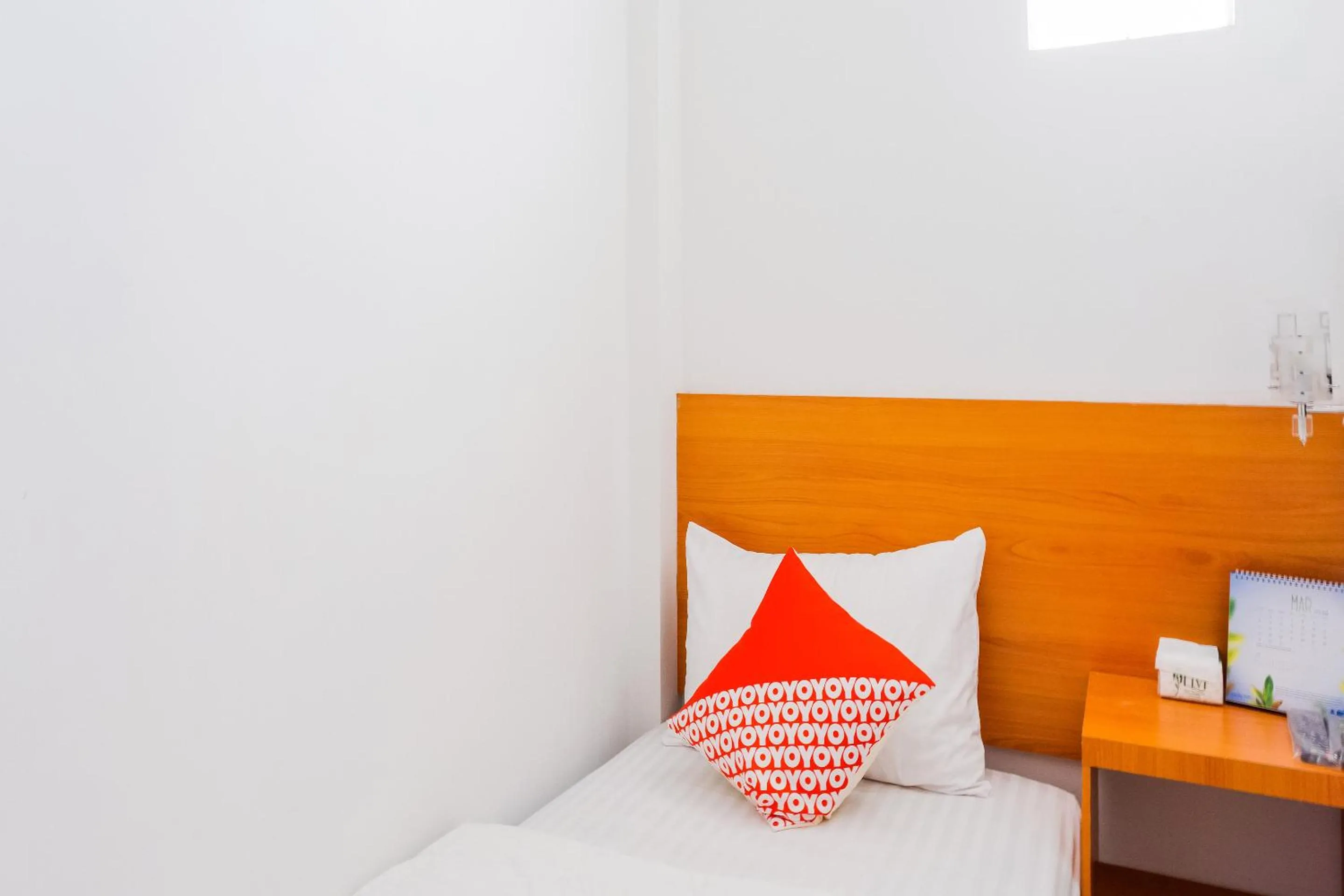 Standard Single Room - single occupancy in Hotel O Mandiri Guest House Syariah