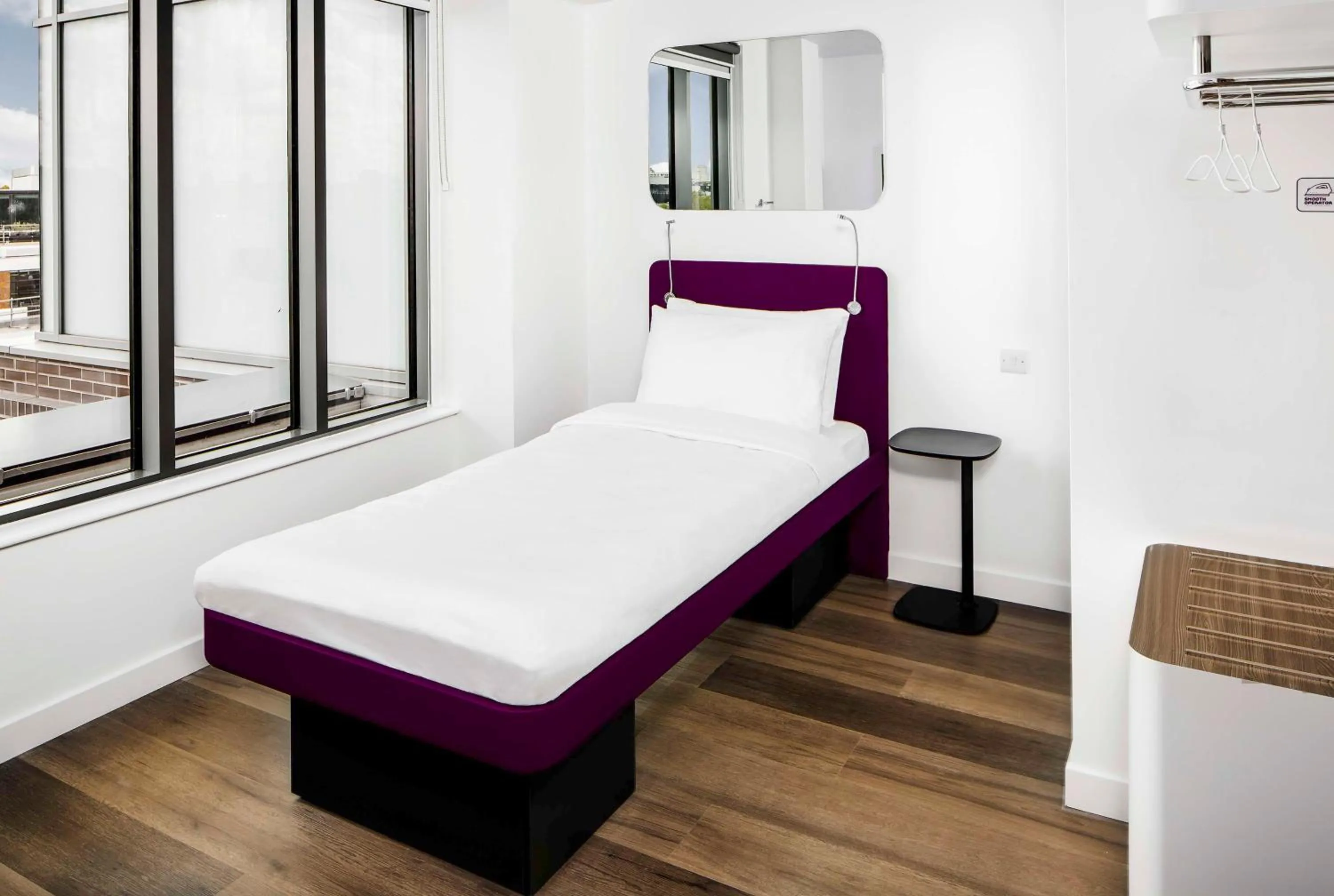 Solo Room in YOTEL London City