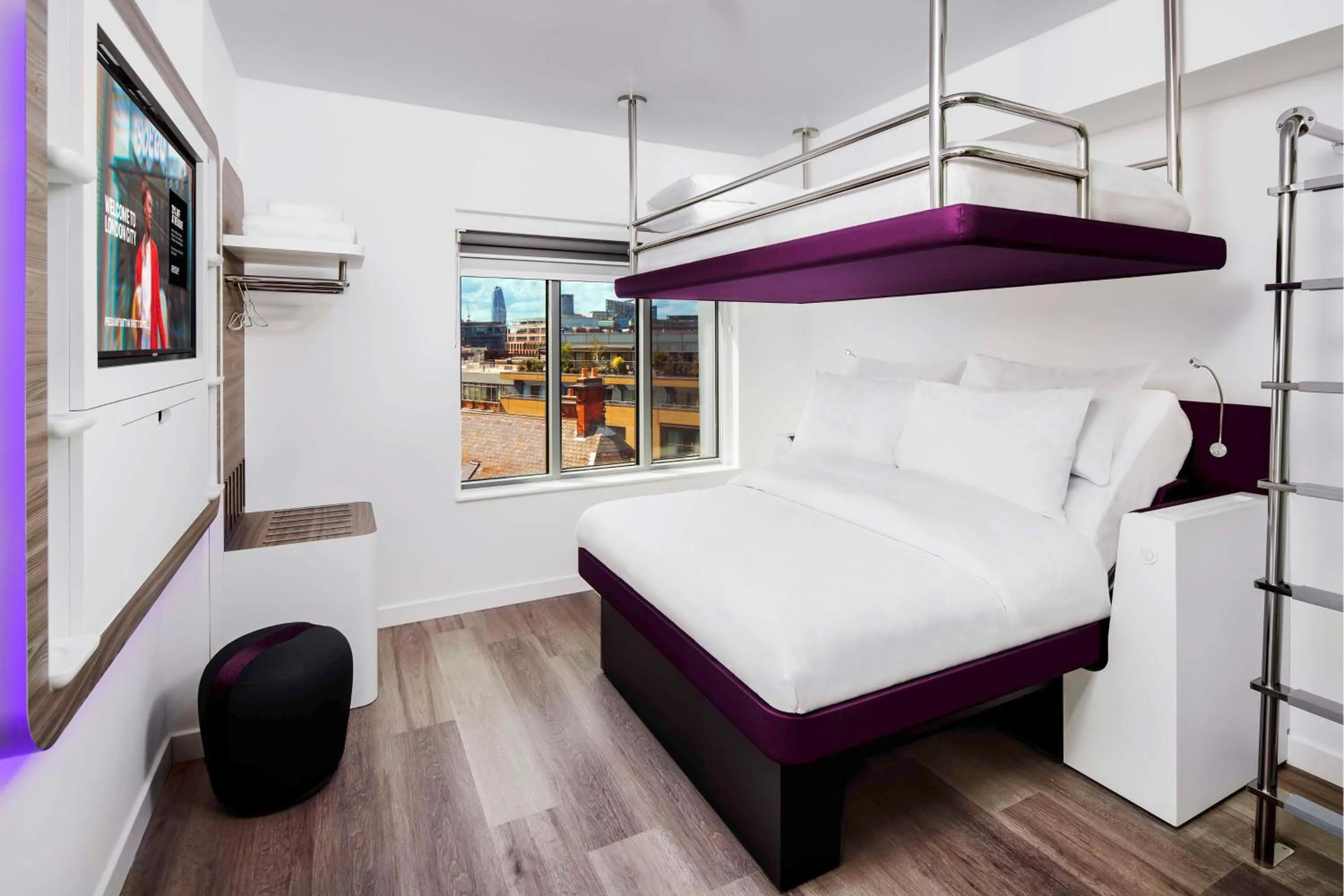 Triple Cabin in YOTEL London City