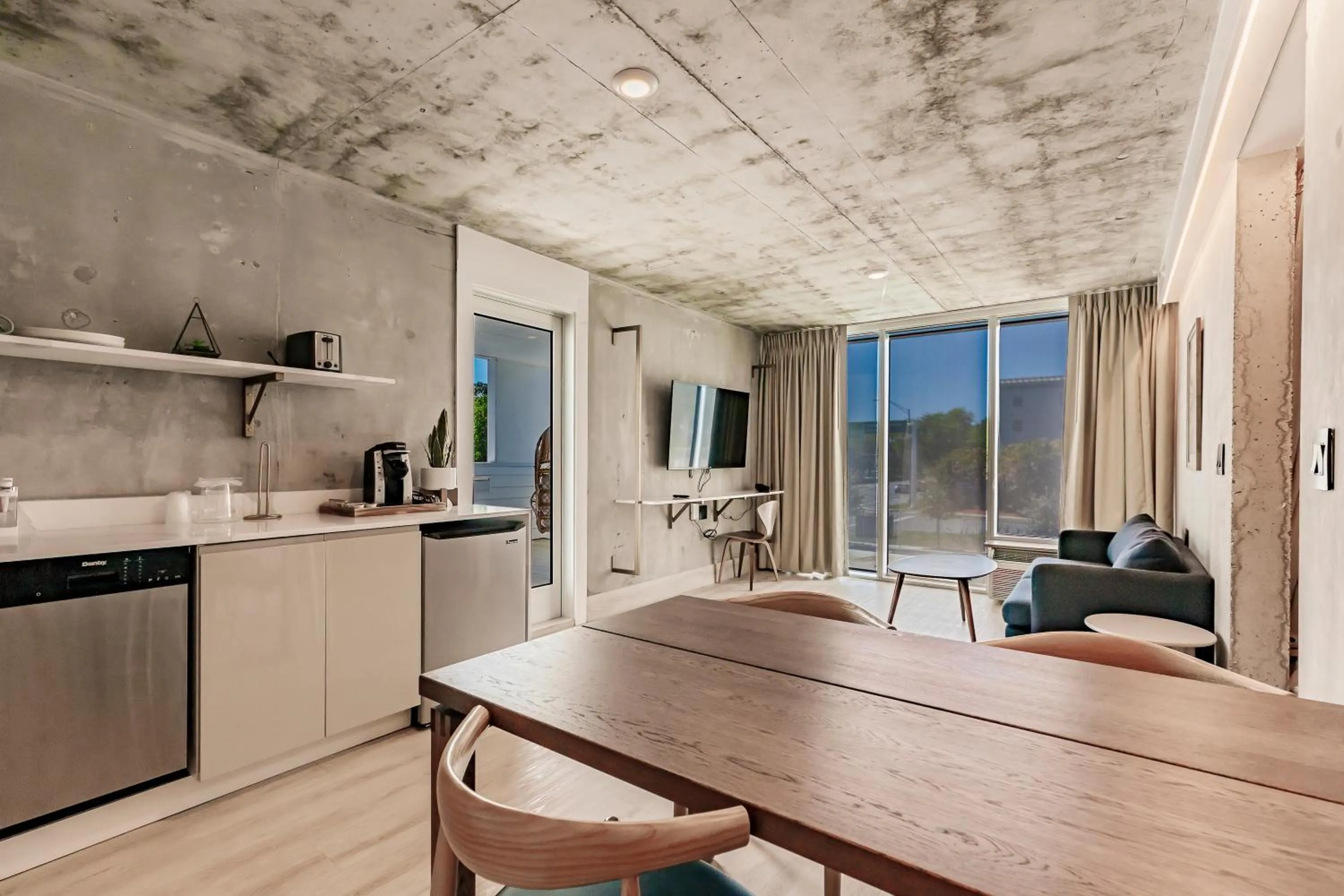 Apartment with Balcony in Kompose Boutique Hotel Sarasota