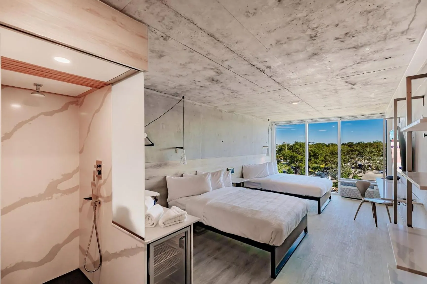 Queen Room in Kompose Boutique Hotel Sarasota