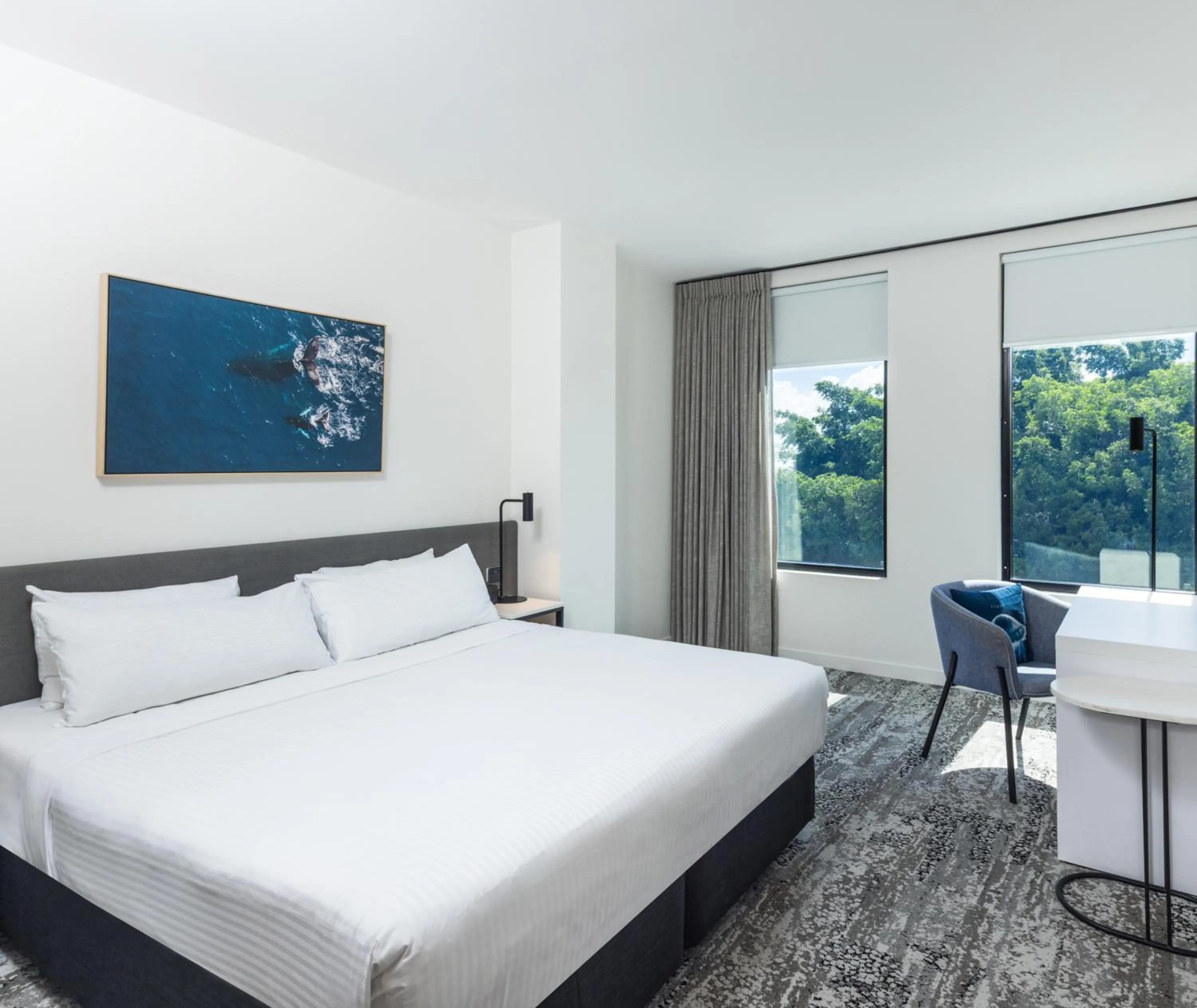 Executive Hotel Room in Oaks Cairns Hotel