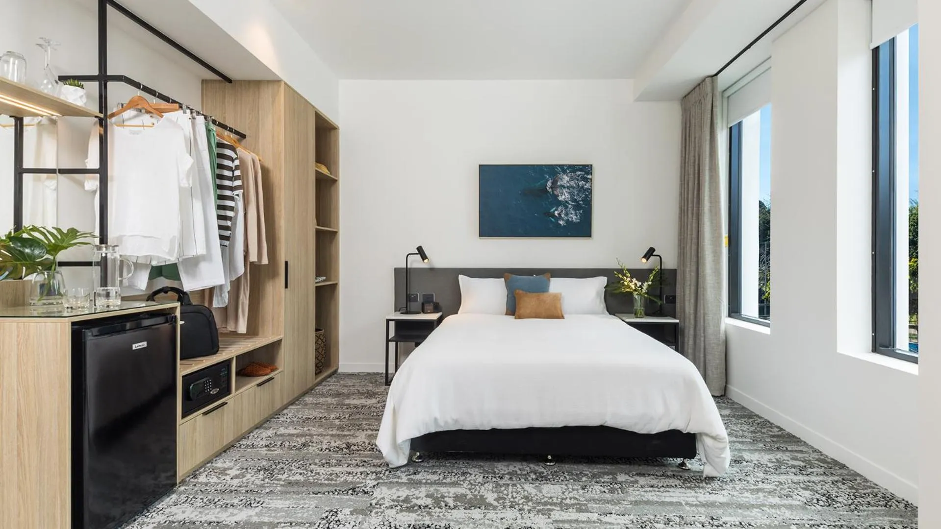 Executive Hotel Room with Ocean Views  in Oaks Cairns Hotel