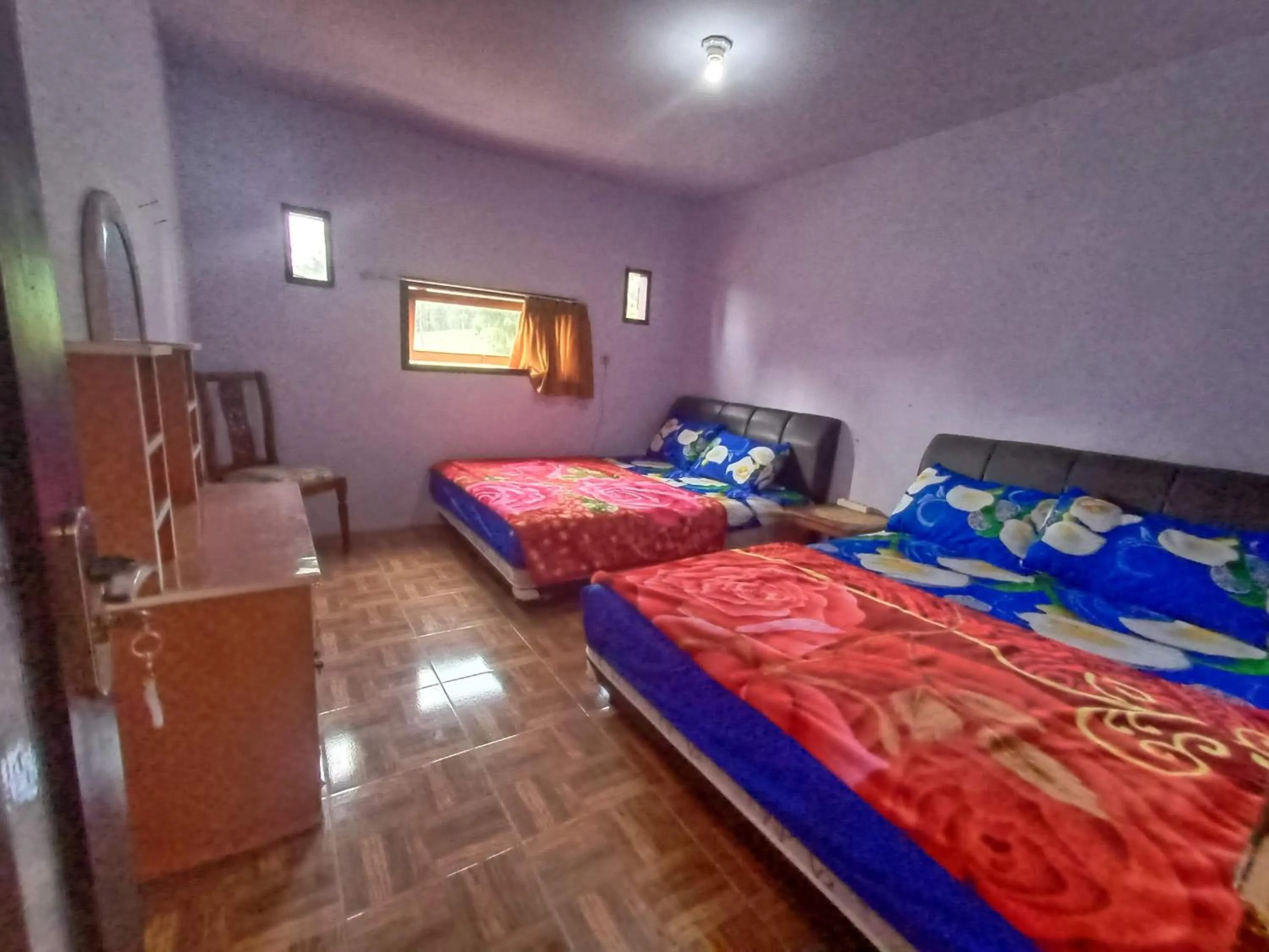 Standard Twin Room in Elen Homestay by ABM