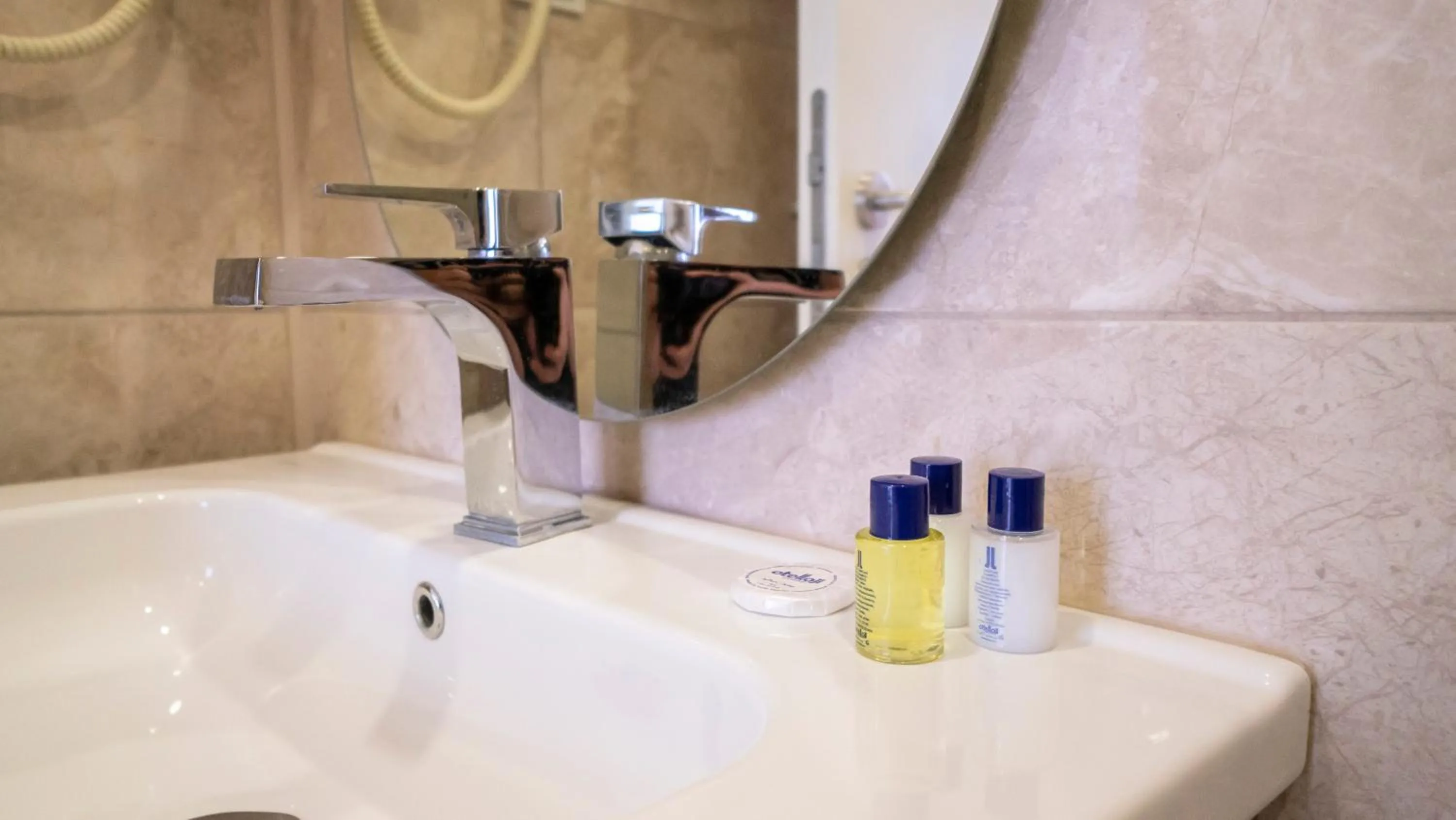 Classic Triple Room in DYMAR HOTEL