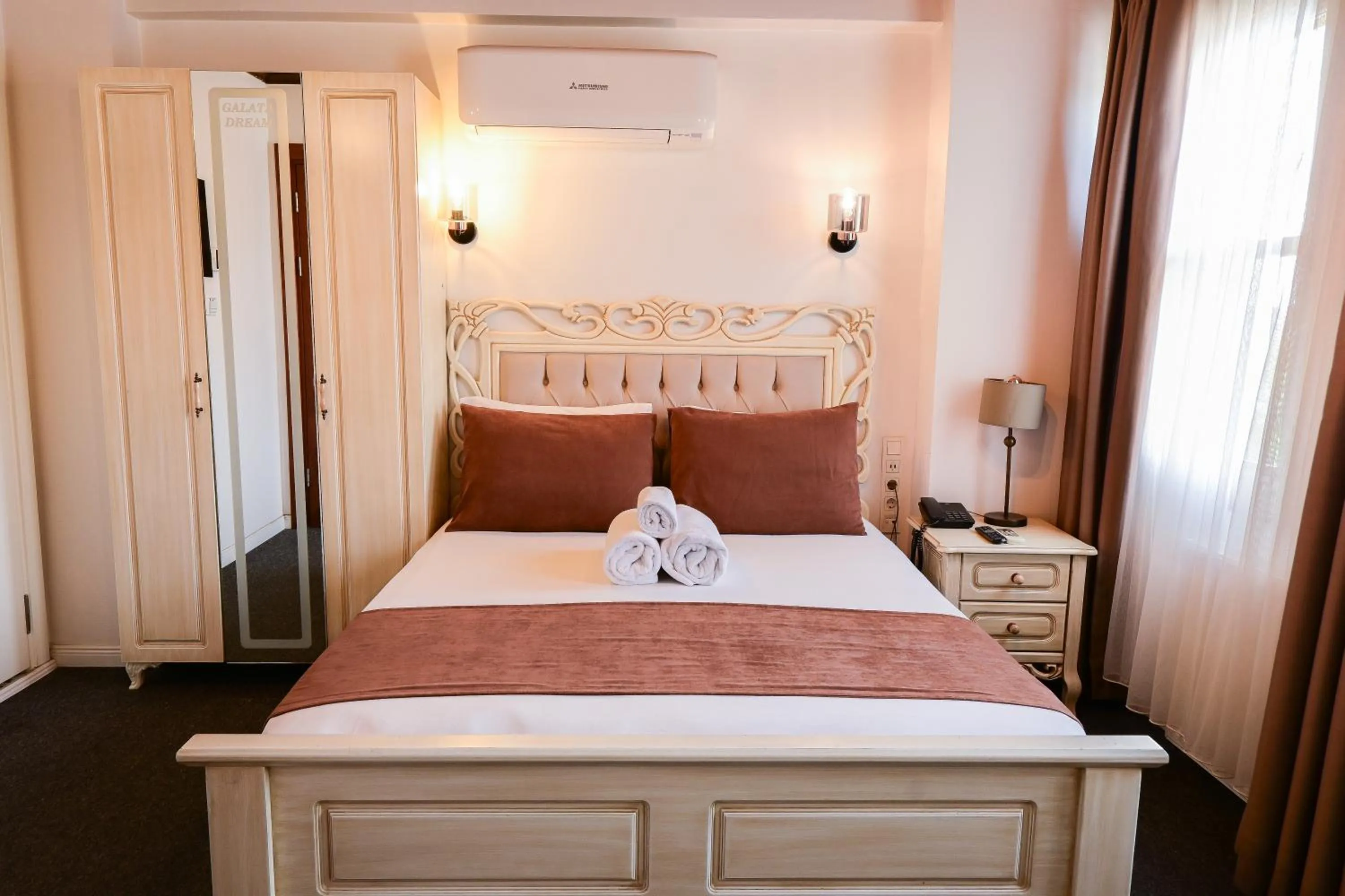 Deluxe Double Room with Sea View in Galata Dream Hotel