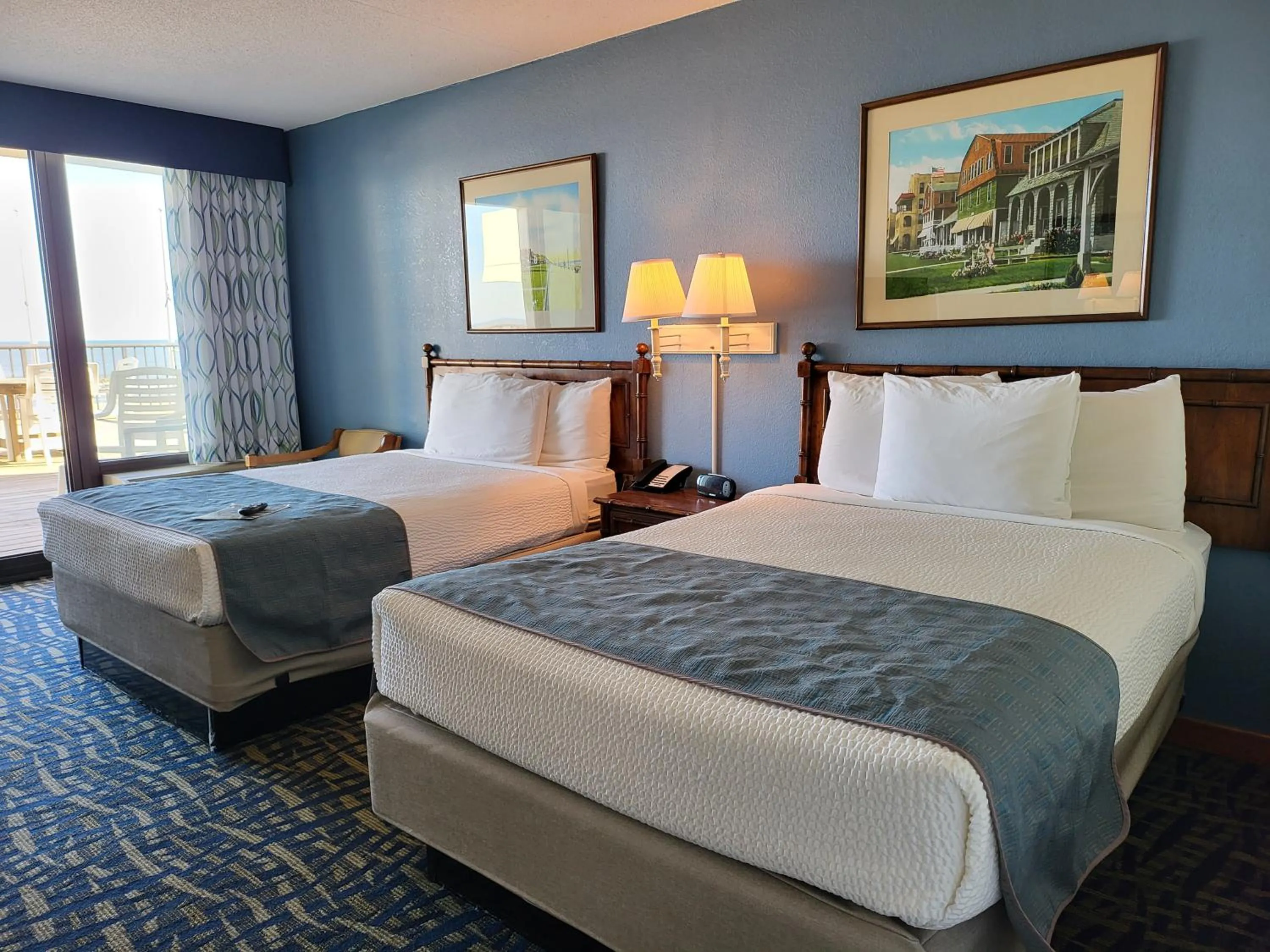 Standard room with Two Double Beds - Oceanfront - Private Balcony in Capes Hotel