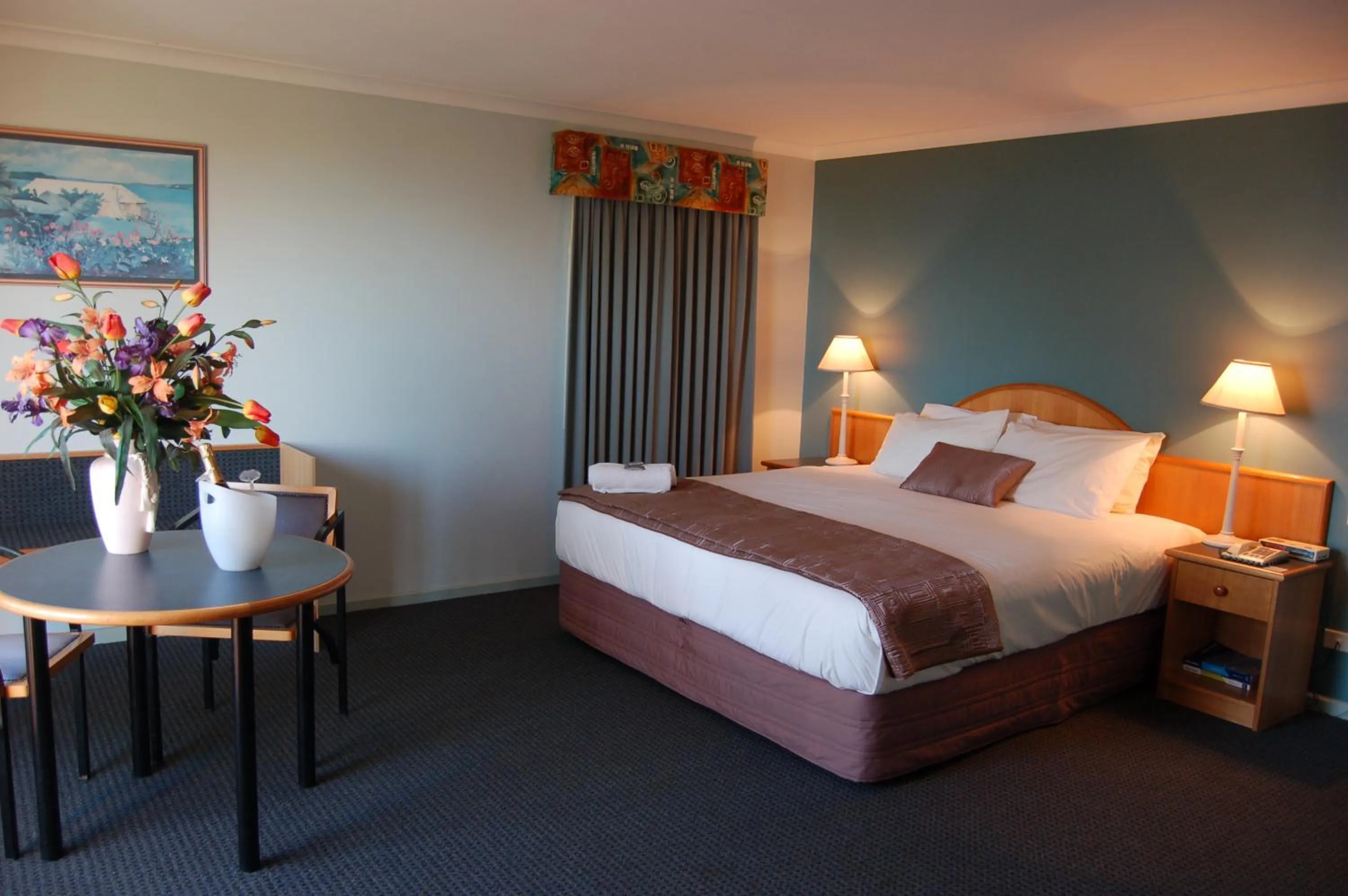 Deluxe Double Room with Side Sea View in Heritage Resort Shark Bay