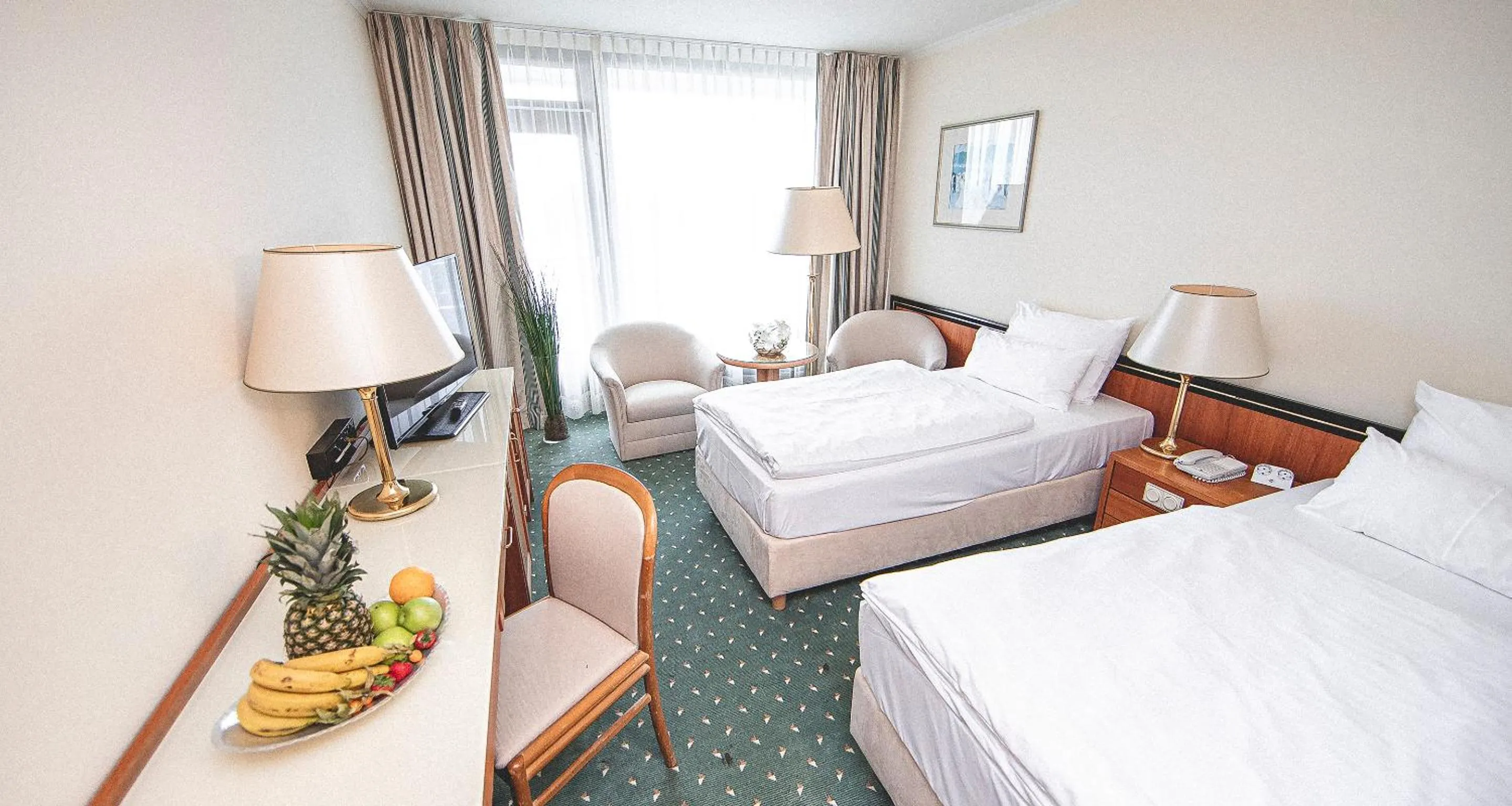 Standard Twin Room with Garden View in PLAZA Hotel Gelsenkirchen