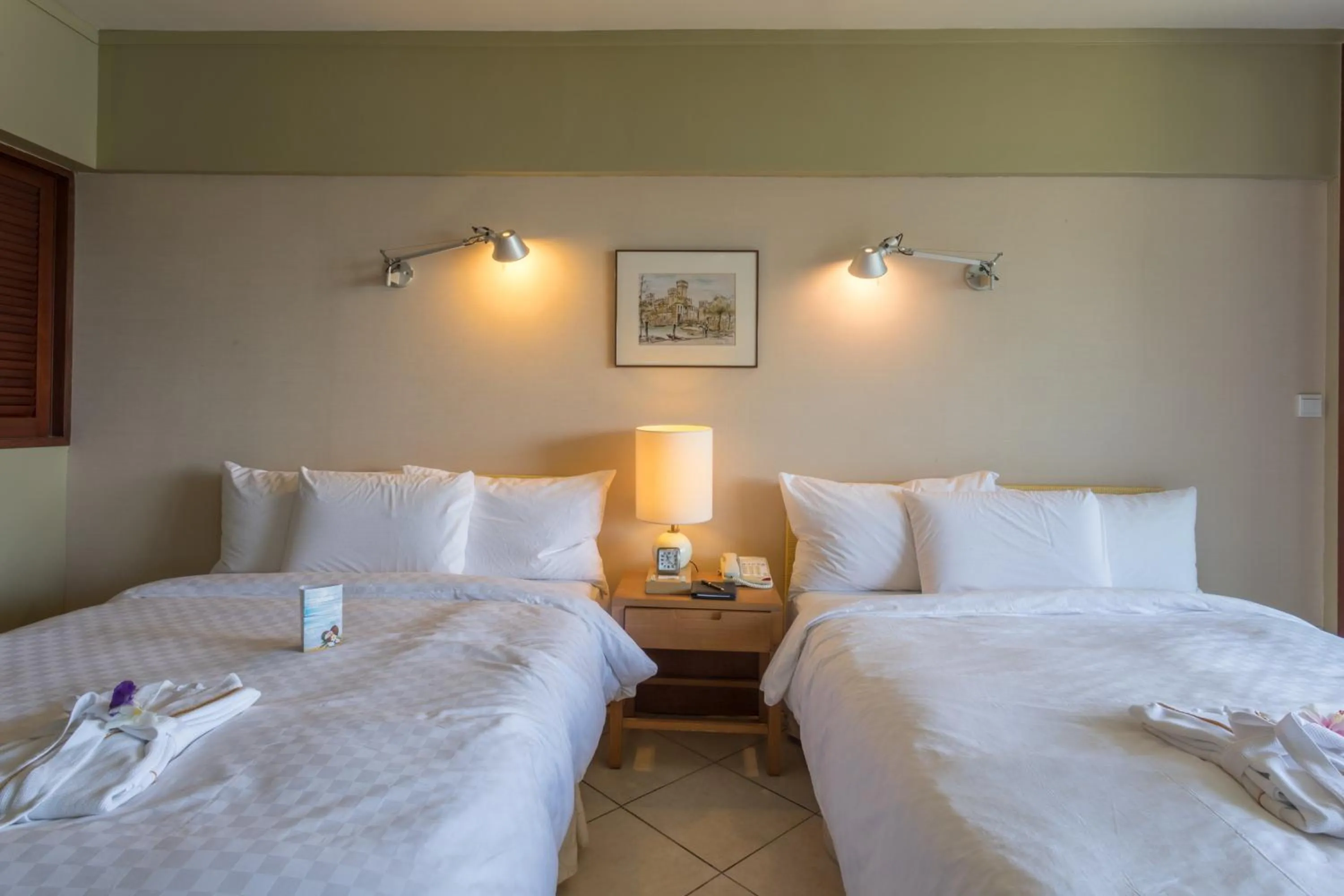 Deluxe Double or Twin Room with Harbor View in Palau Royal Resort