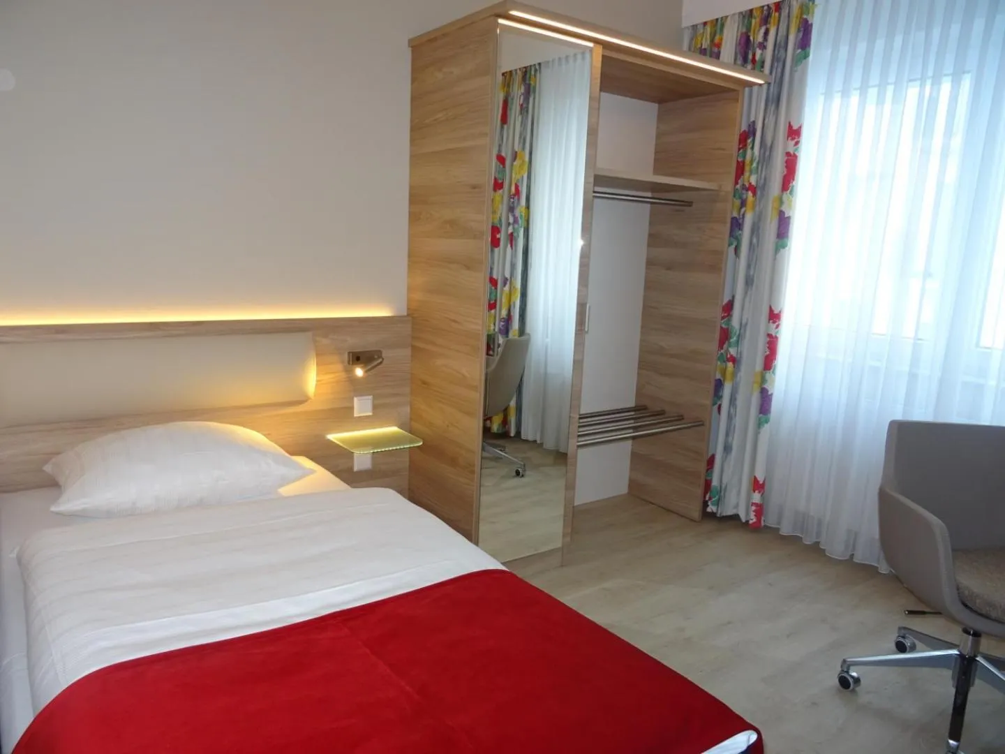 Economy Single Room in Hotel Königshof am Funkturm