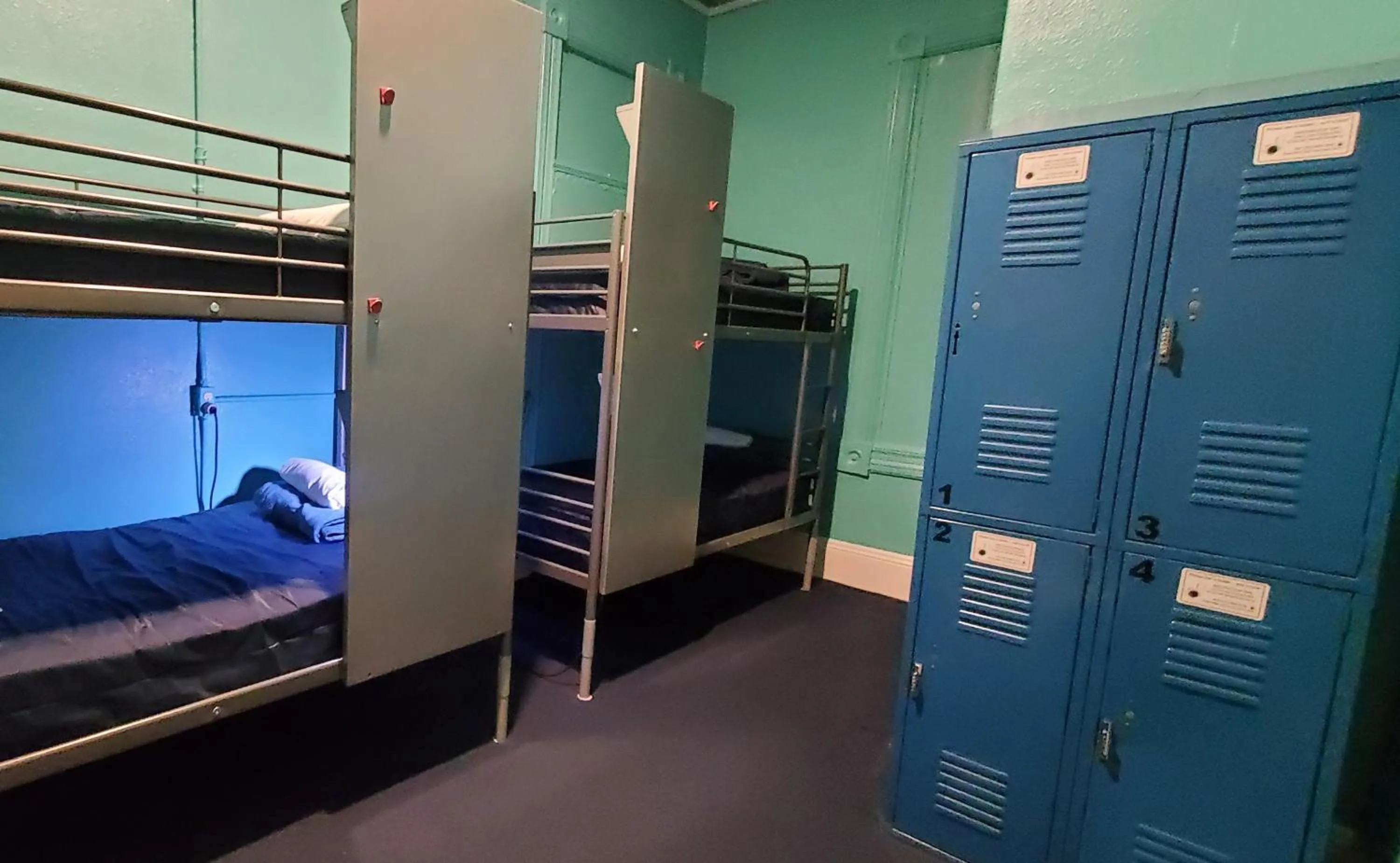 Quadruple Room with Shared Bathroom in Gaslamp Hostel