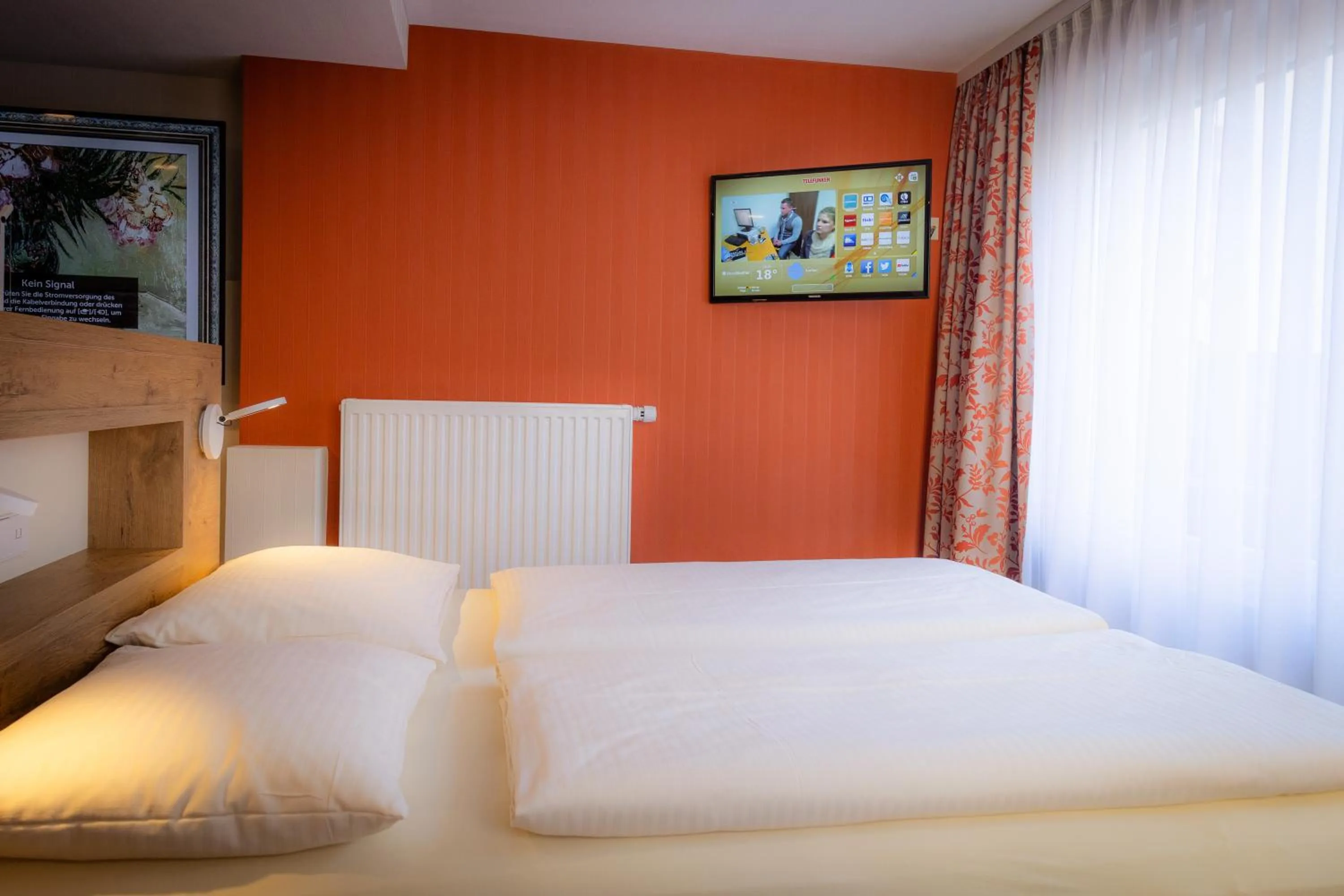 Deluxe Double Room in Hotel Azenberg