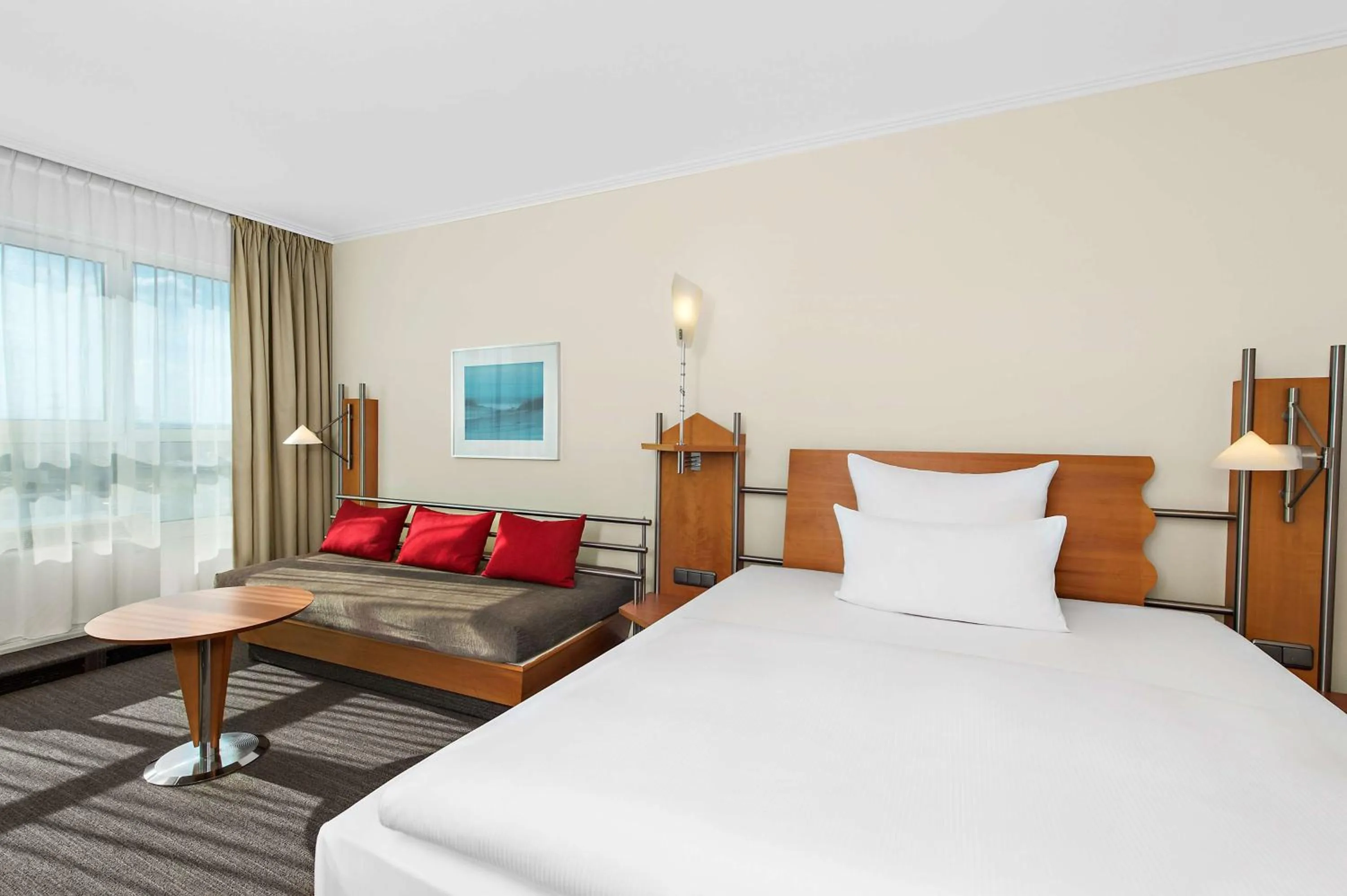 Family Connecting Room (2 Adults + 2 Children) in NH Mannheim Viernheim