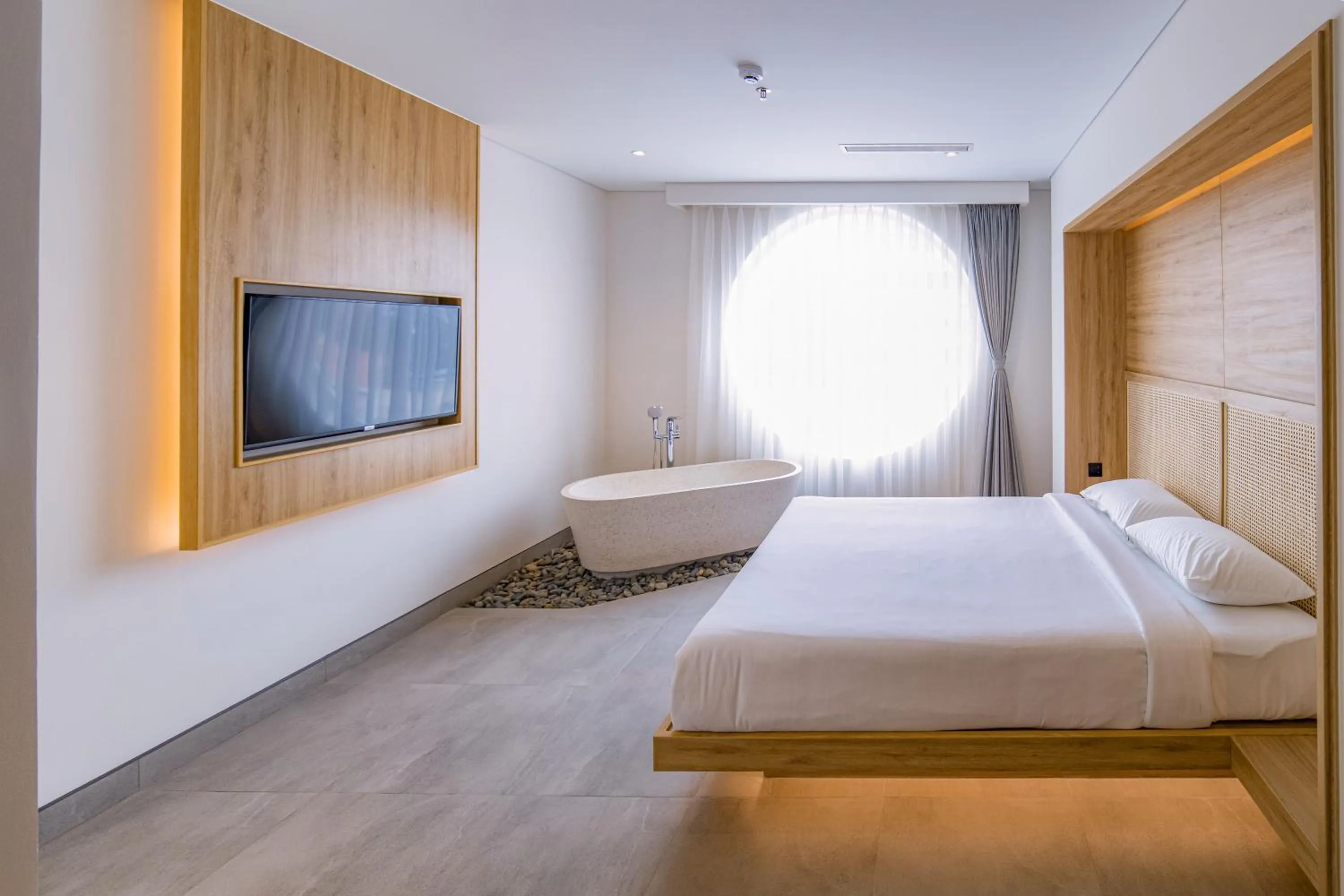 Suite with City View in MEANDER Saigon