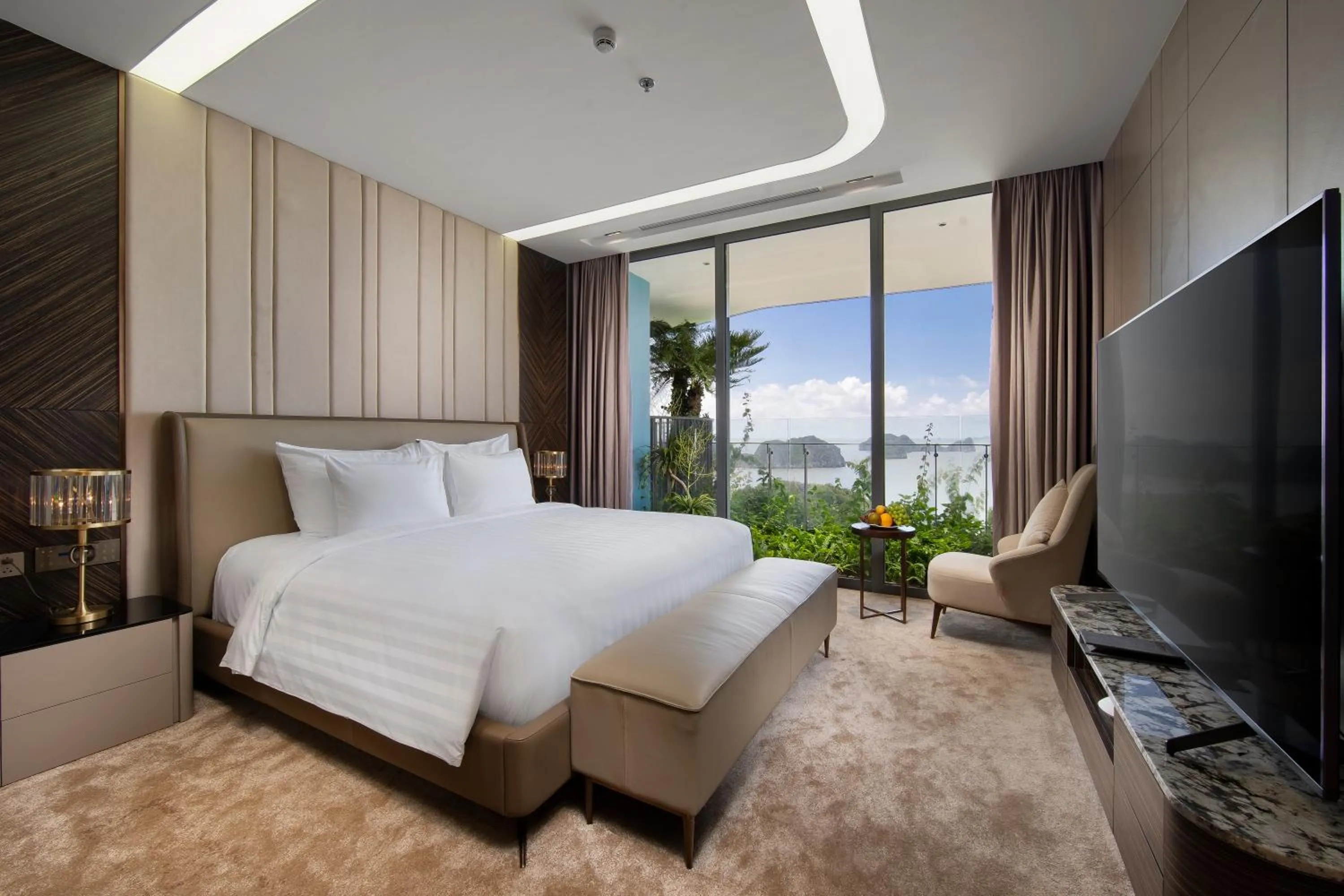Imperial Sky Suite in Flamingo Cát Bà Resort Managed by Flamingo Hotels & Resorts