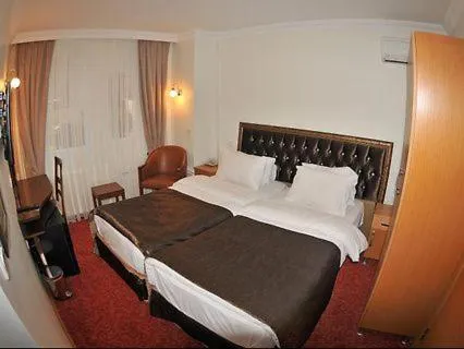Twin Room in Palace Point Hotel