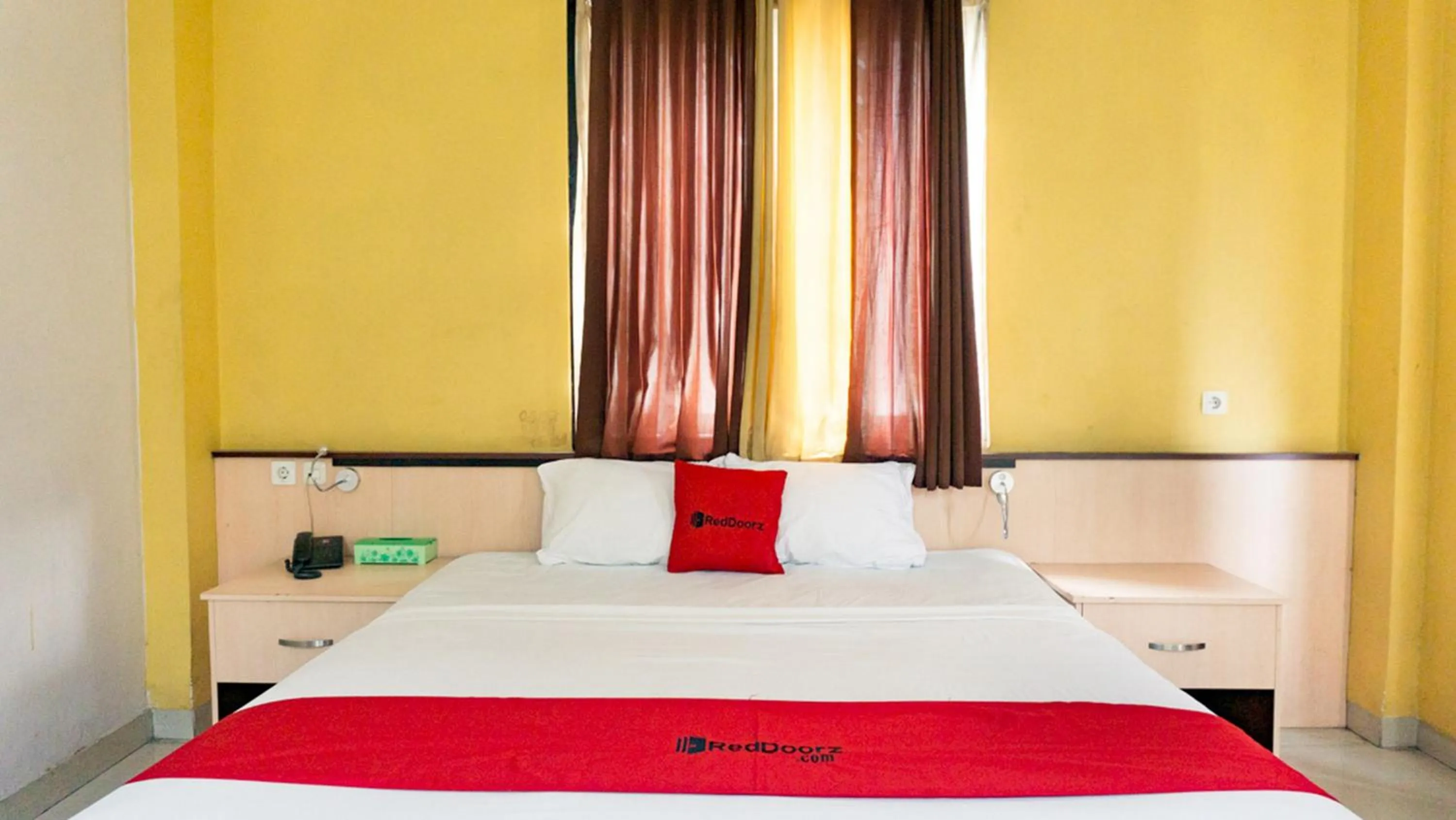 Double Room in RedDoorz near Pelabuhan Jayapura