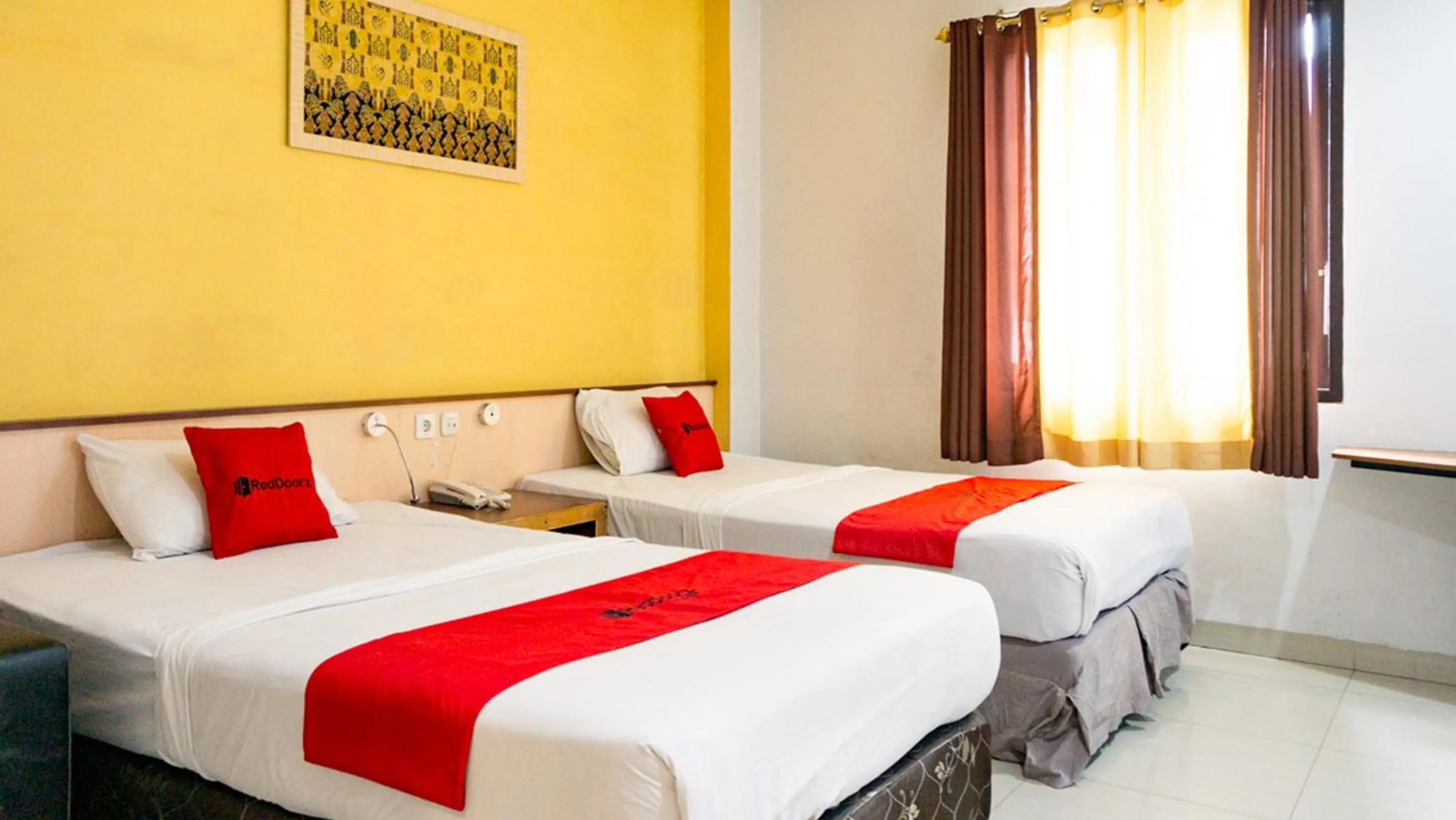Twin Room in RedDoorz near Pelabuhan Jayapura