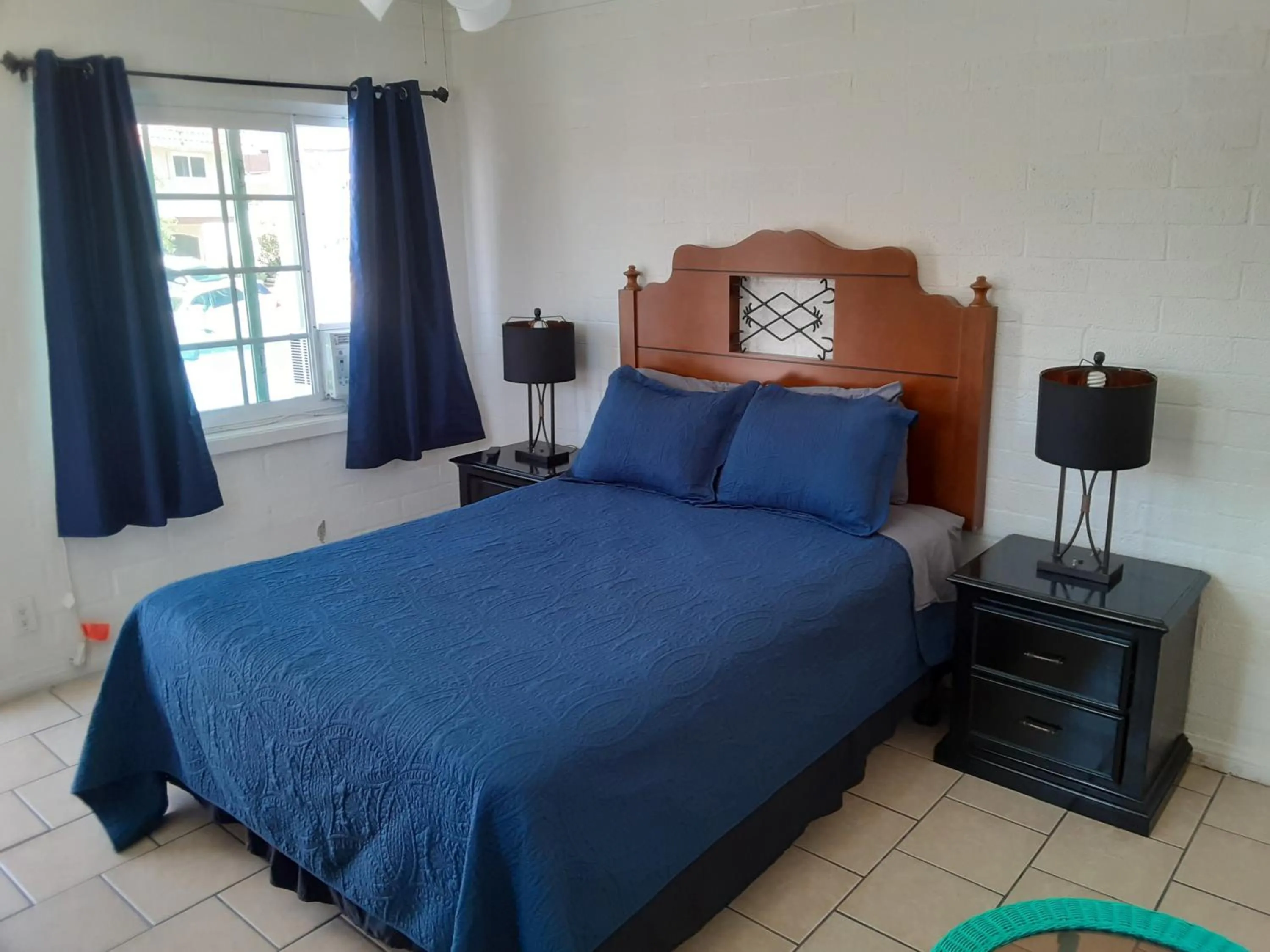 Deluxe Queen Room in Oceana Boutique Hotel