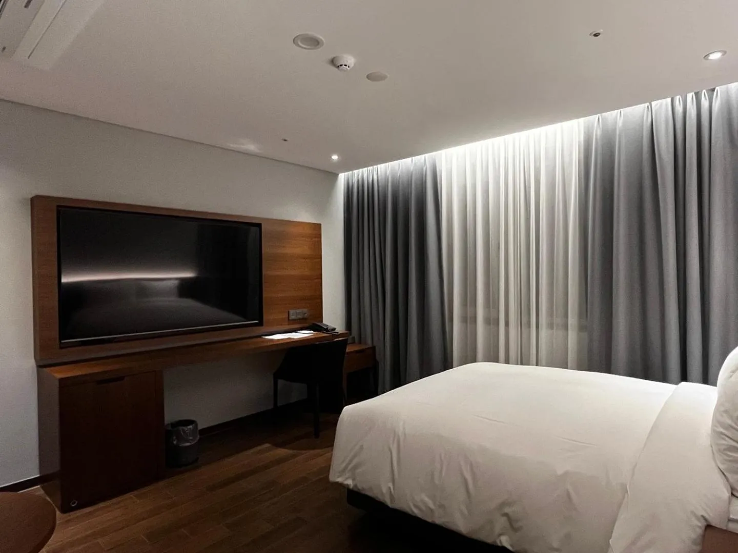 Queen Room in The Marevo