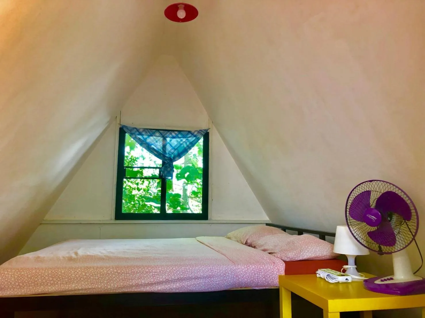 Bungalow in Pai circus hostel