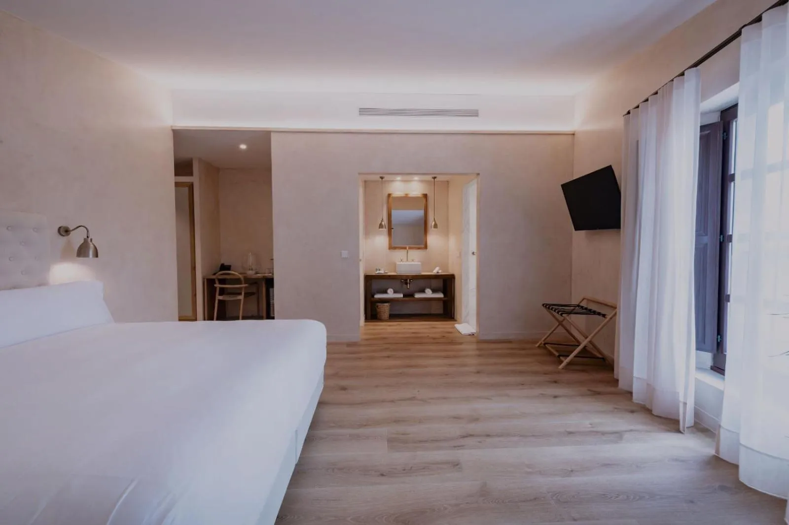 Superior Double Room in Hotel Palau Macelli & Spa