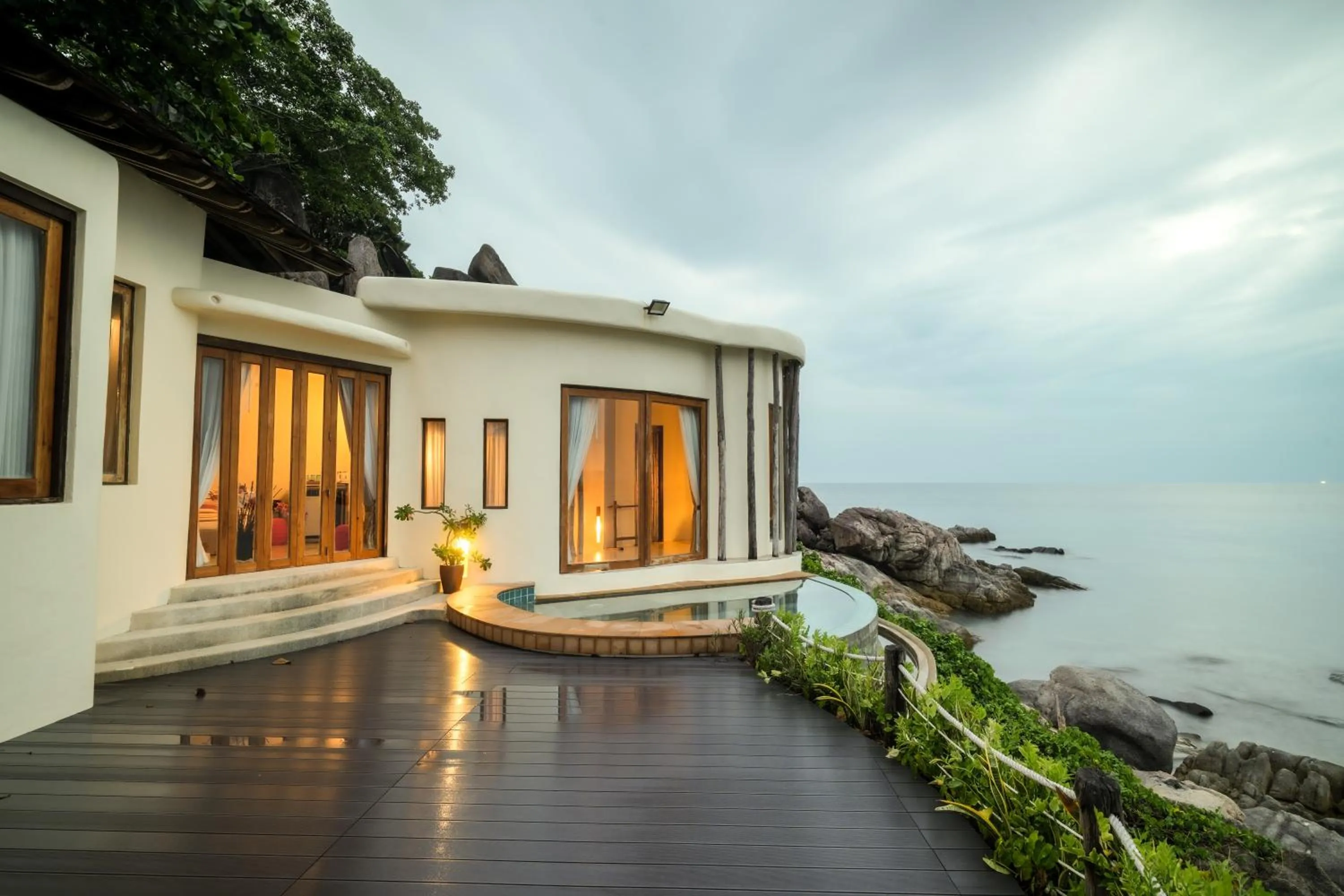 Villa with Private Pool in Nangyuan Island Dive Resort
