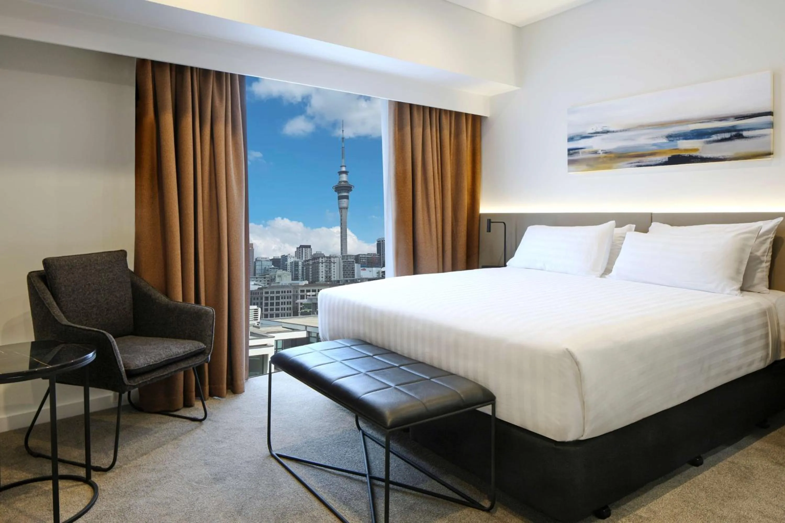 City View Room King in Travelodge Hotel Auckland Wynyard Quarter