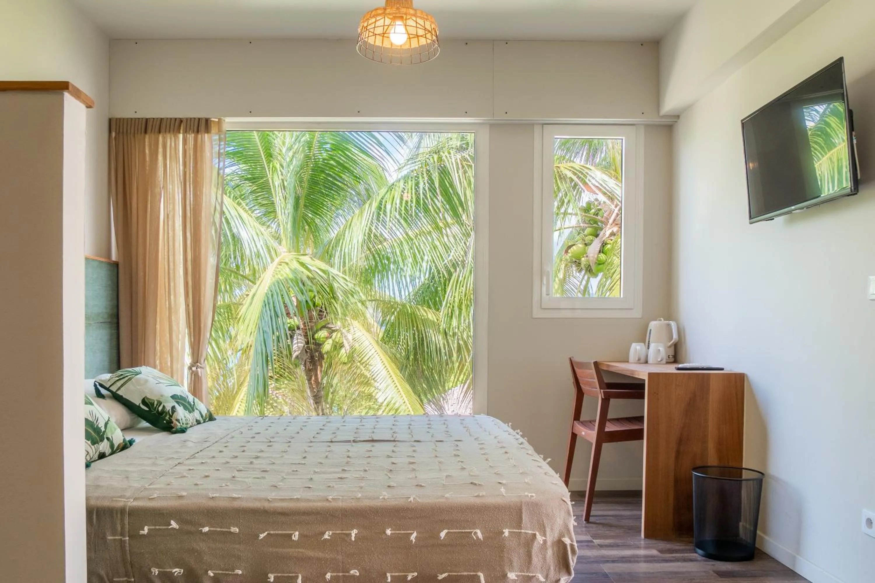 Deluxe Suite with Sea View in Hôtel Iloma