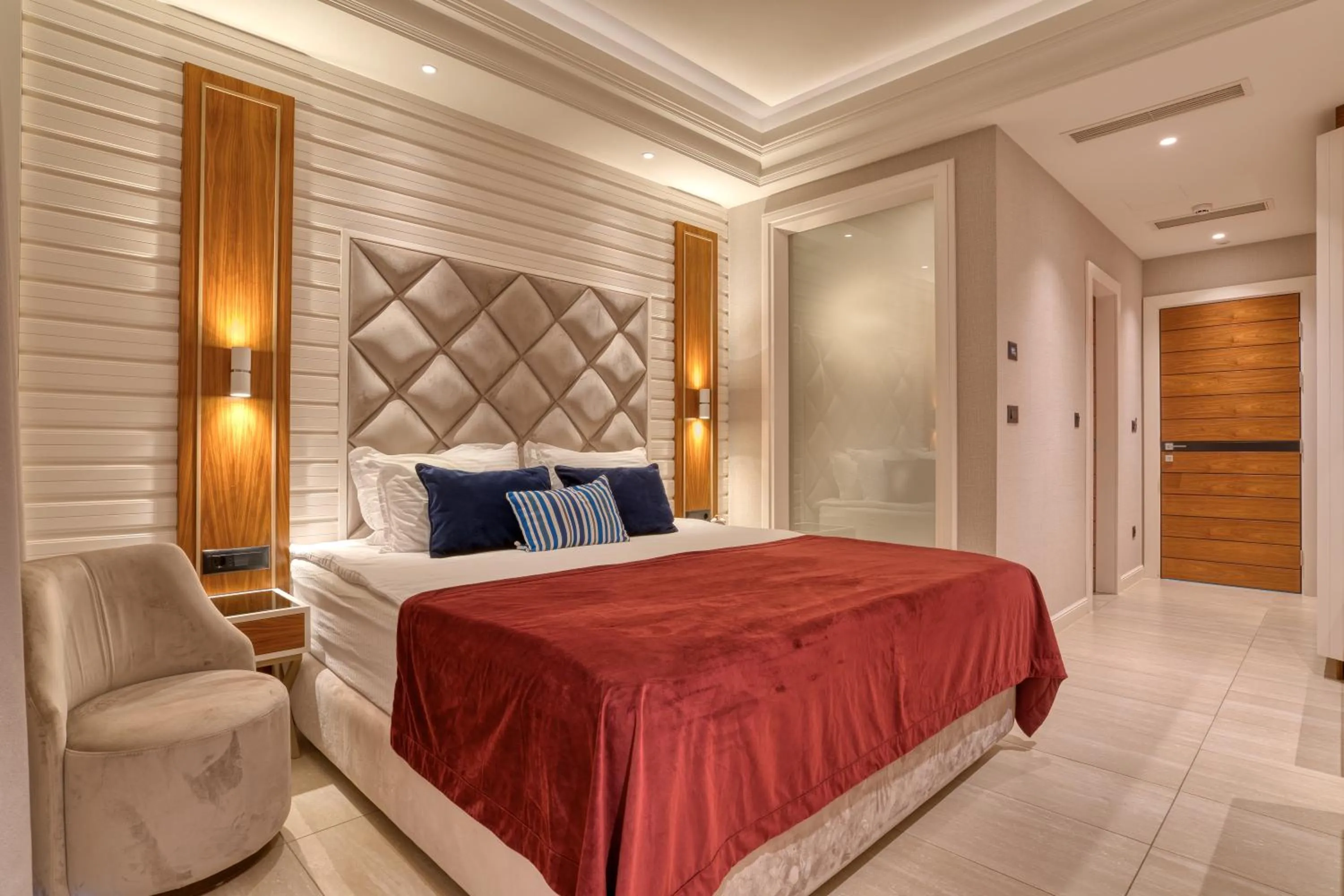 Deluxe Double Room with Balcony and Sea View in Boutique Hotel R Palazzo