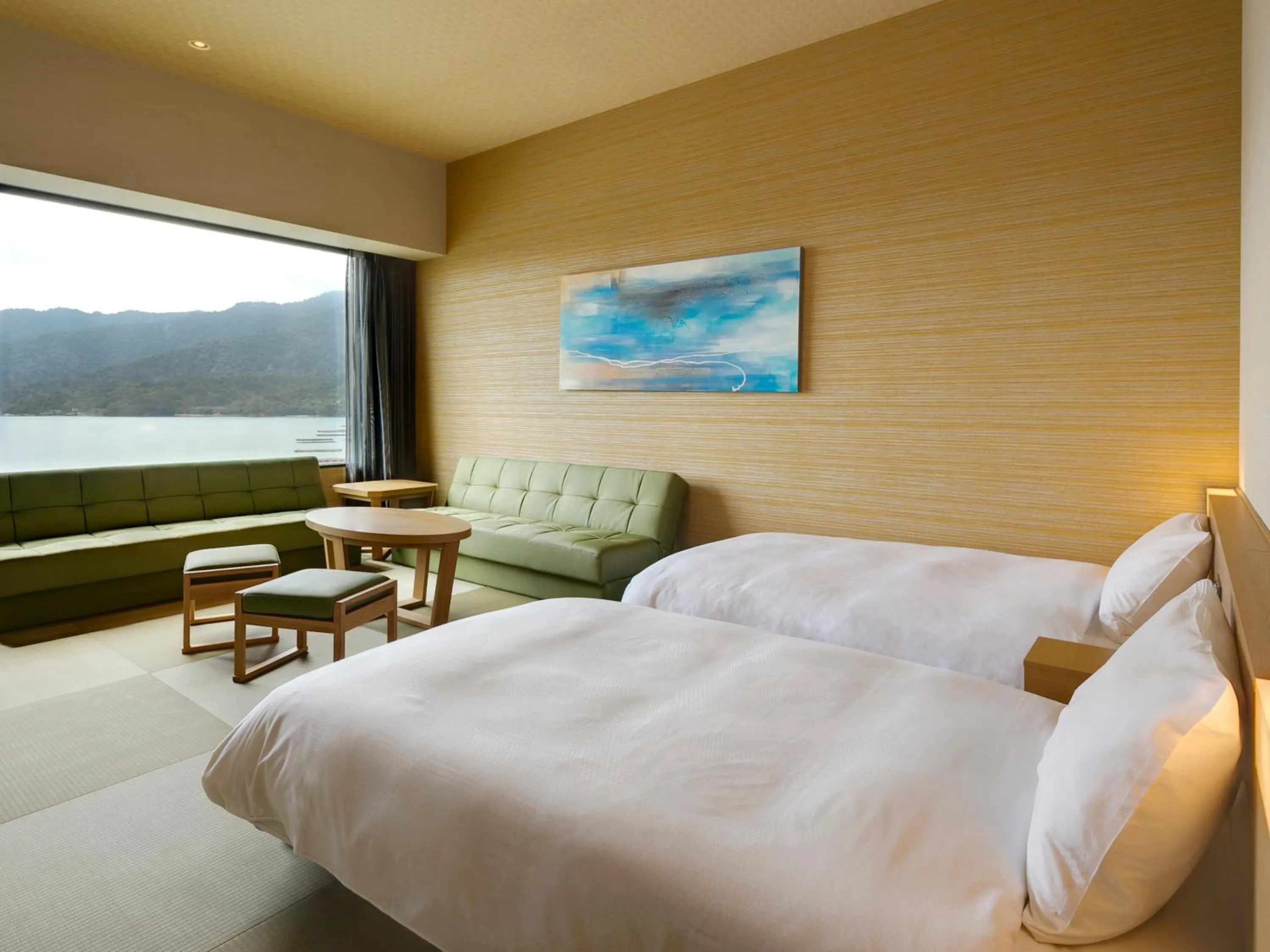 Deluxe Twin Room with Sea View in Grandvrio Hotel Miyajima Wakura - ROUTE INN HOTELS -