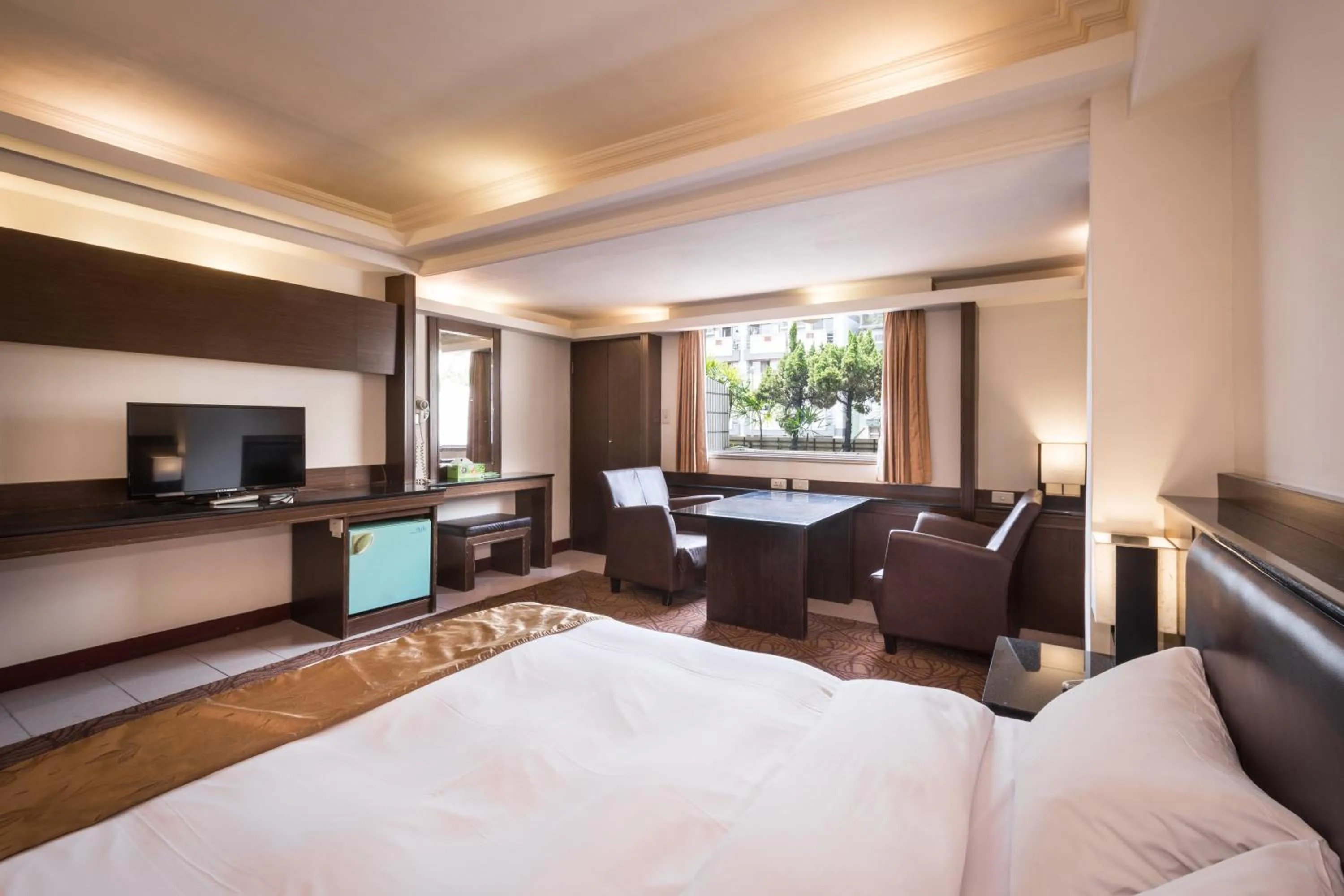 Superior Double Room in The Enterpriser Hotel