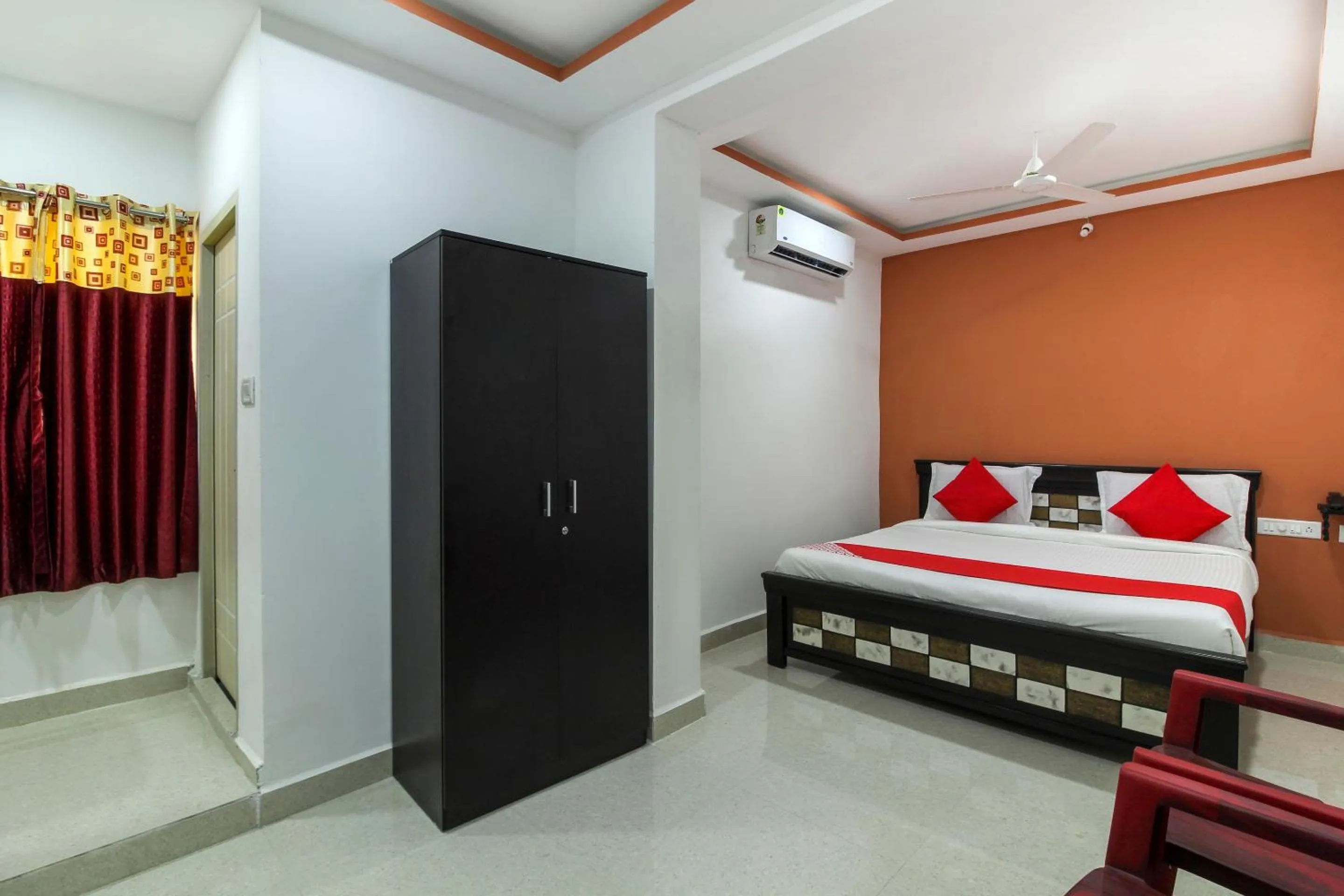 Standard Double Room - single occupancy in Super Hotel O New Cyber Grand Madhapur