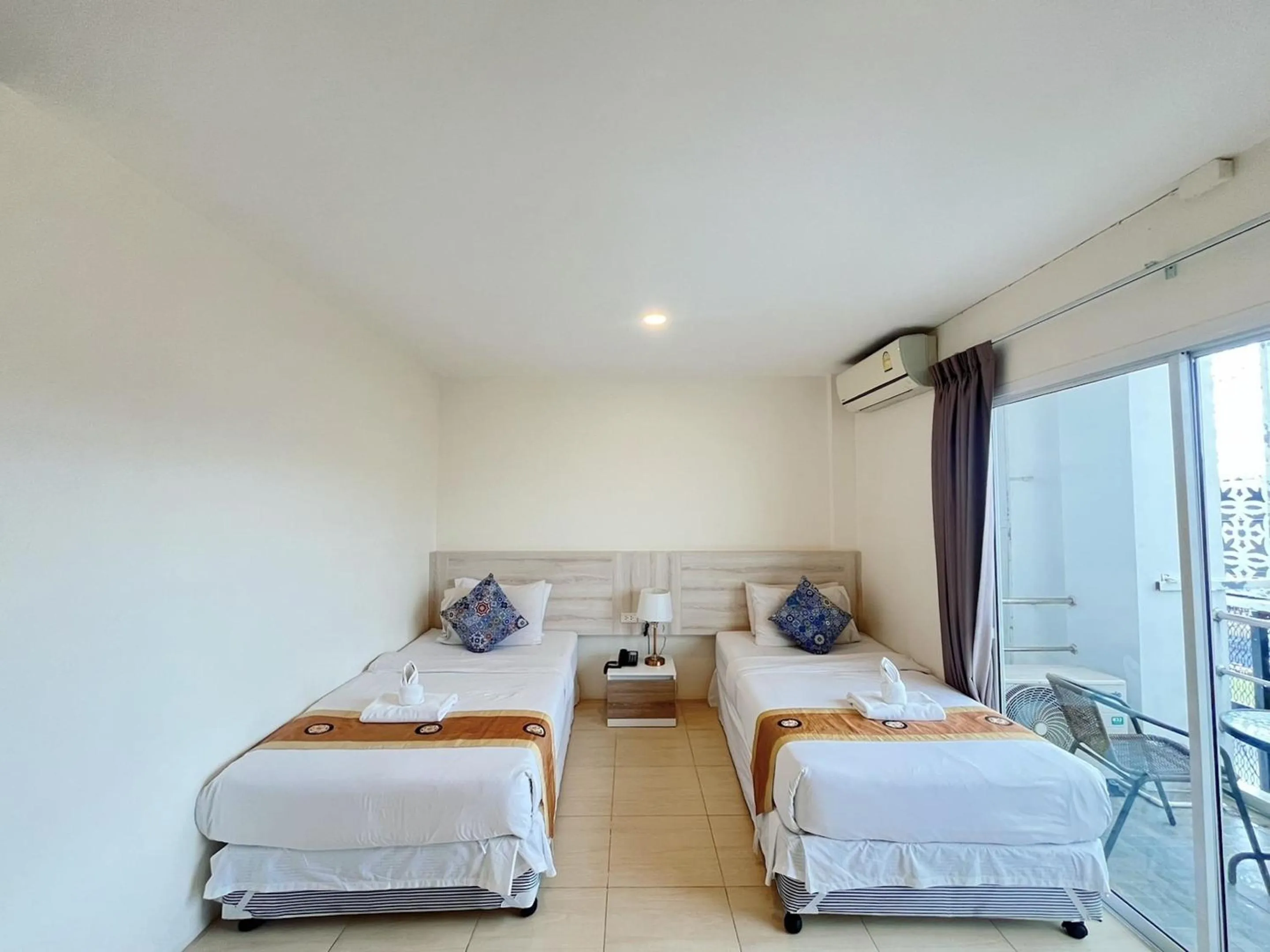 Standard Twin Room in Mystays Phuket