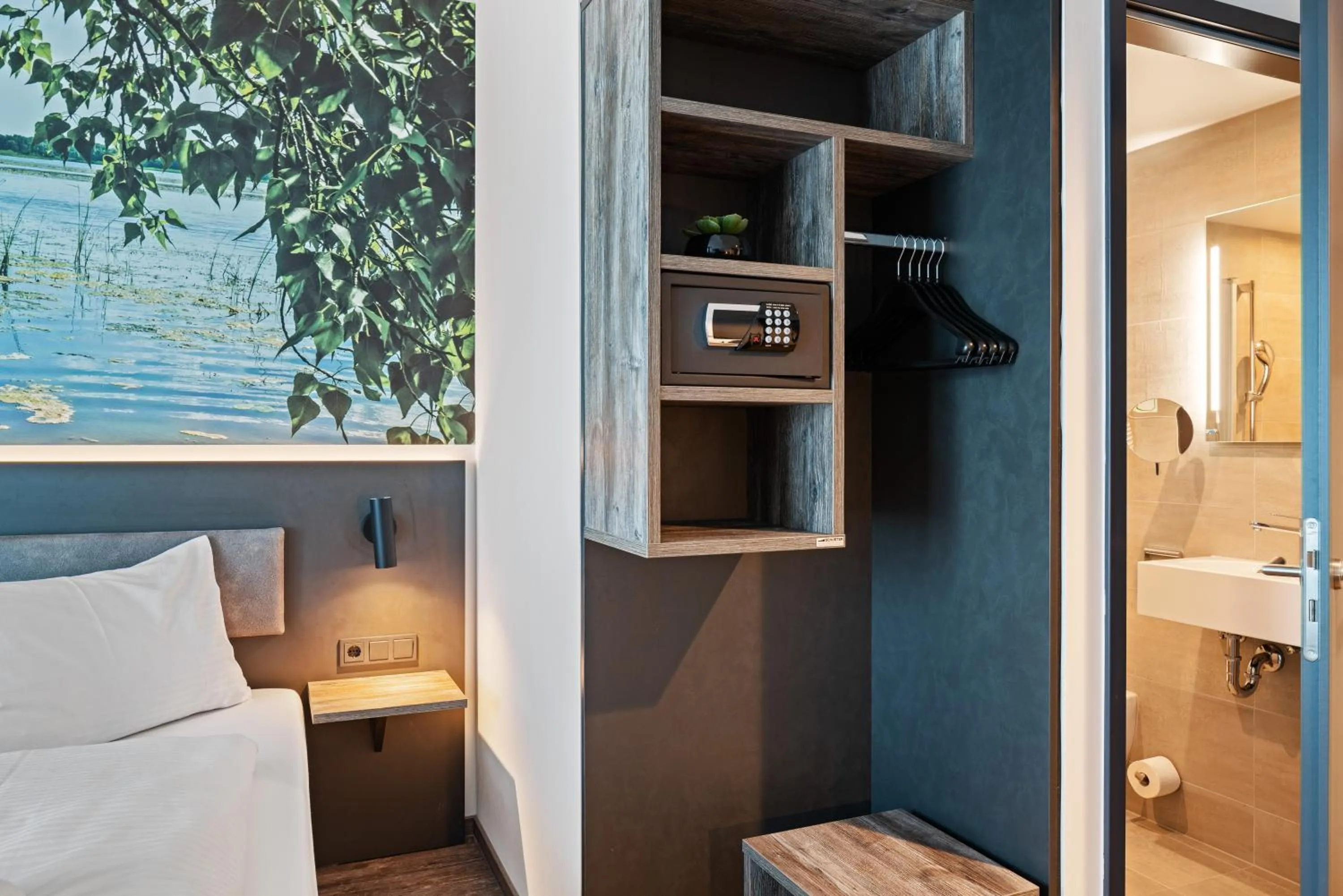 Deluxe Double Room in Hotel Amper