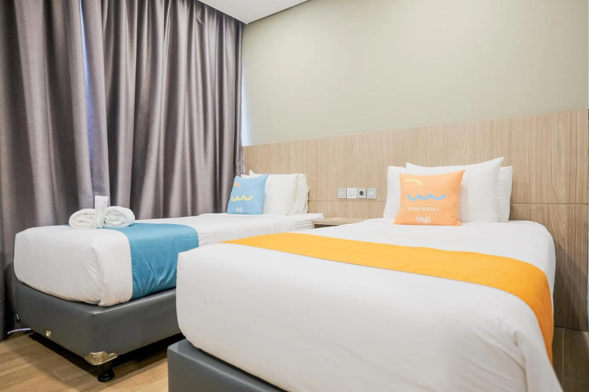 Superior Twin Room in Sans Hotel Puri Indah Jakarta