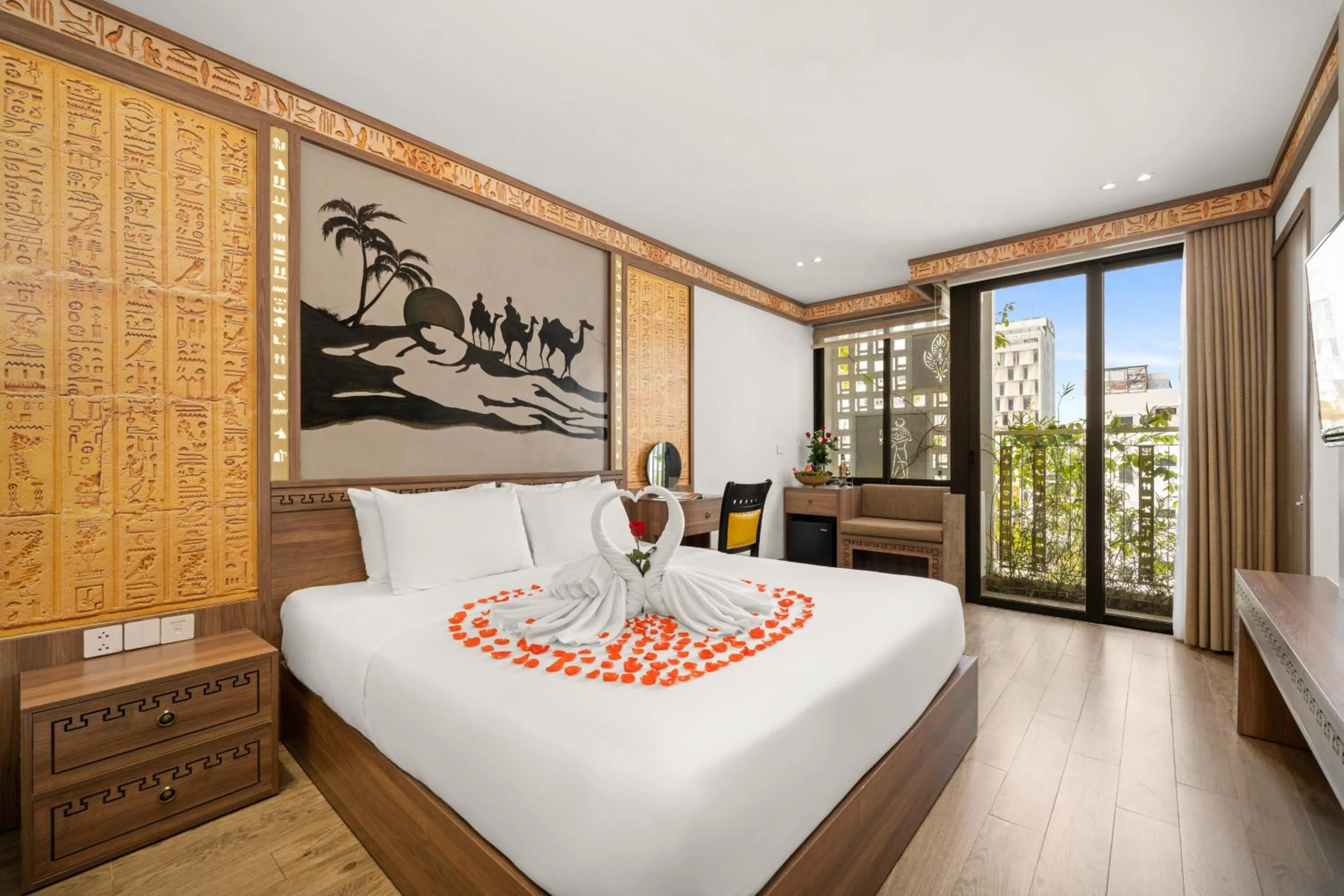 Deluxe Double Room with Balcony in Pharaoh Boutique Hotel Danang