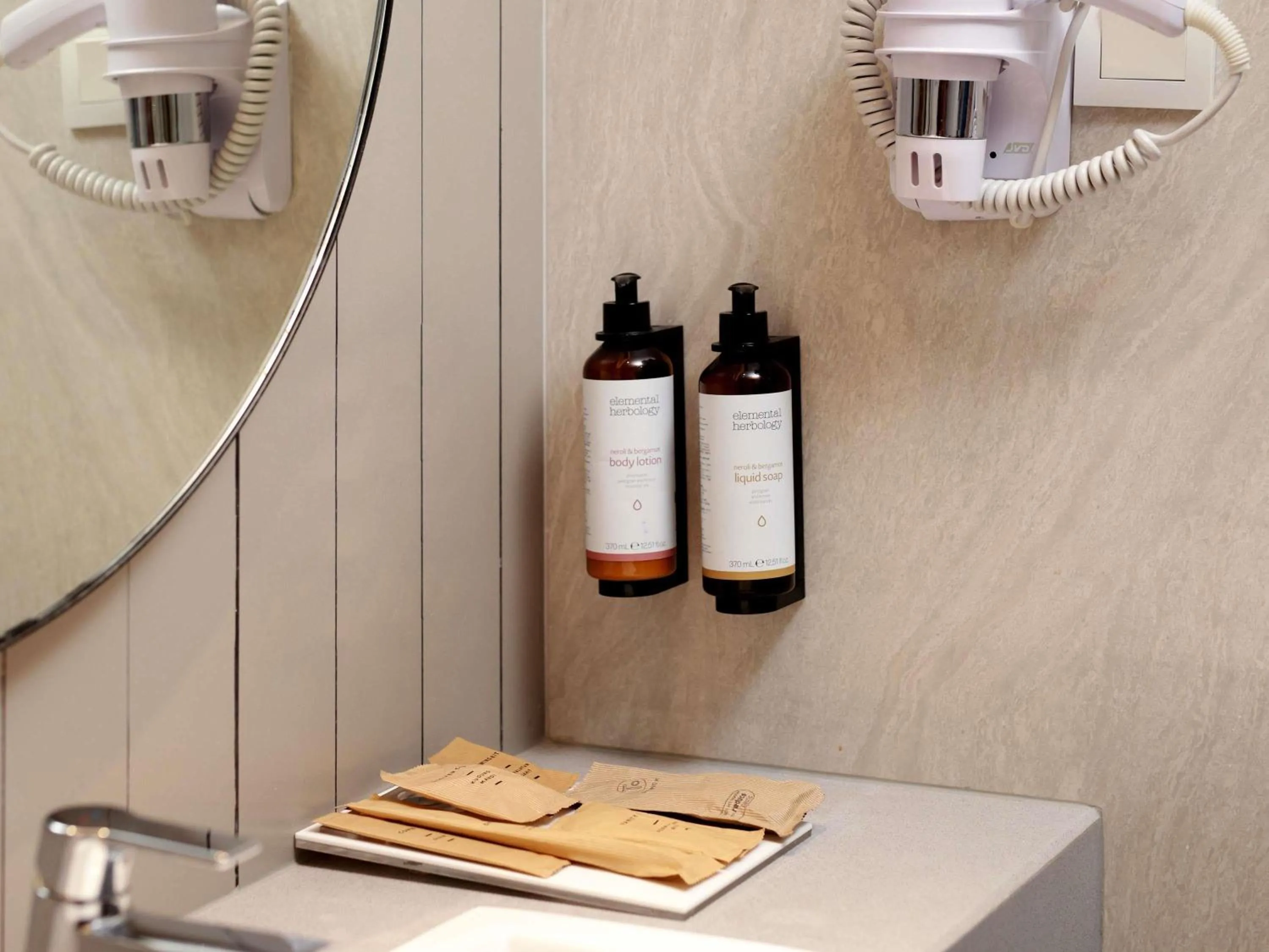 Executive King Suite in Mercure Samarinda