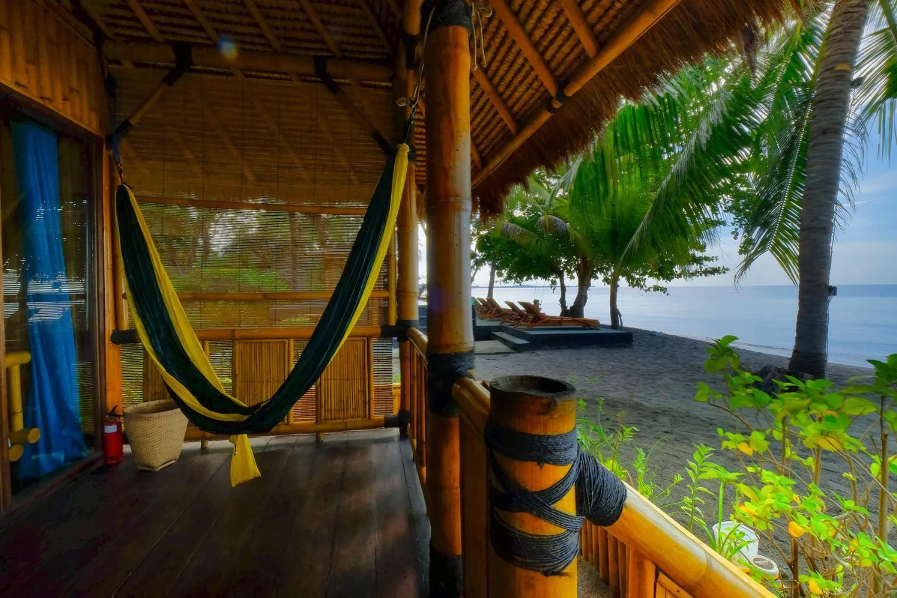 Bungalow - Beach Front in Rinjani Beach Eco Resort