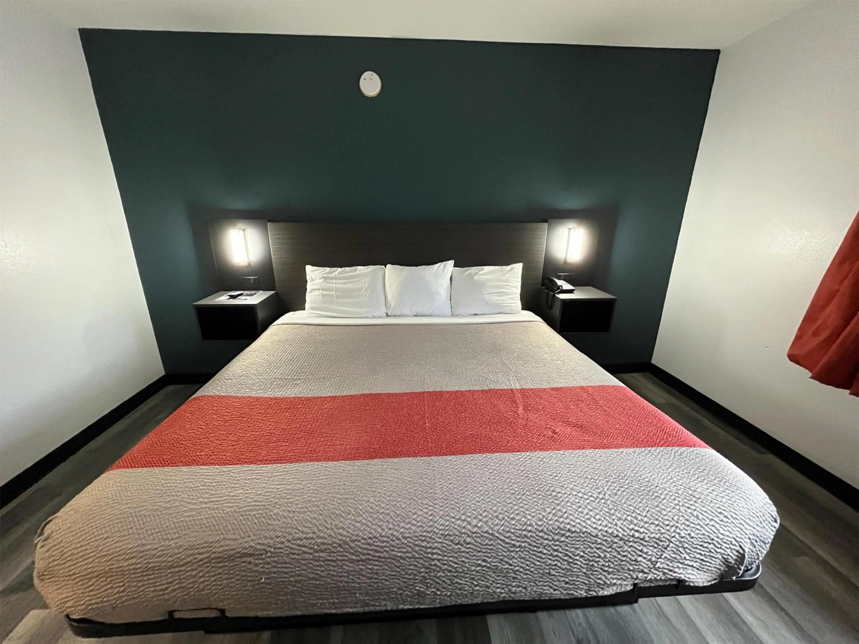 Studio 6 Suites Urbana, IL