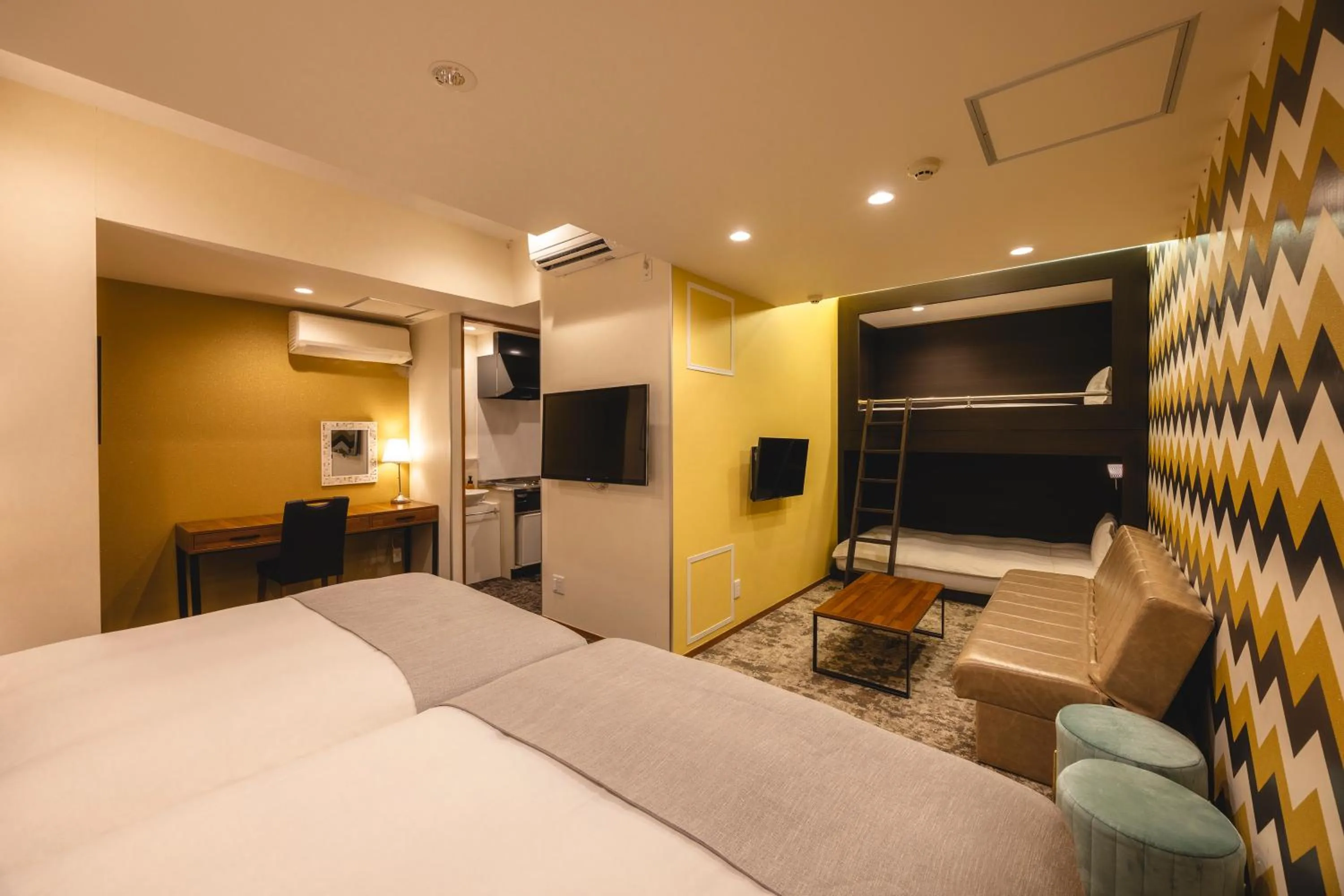 Deluxe Double Room with Two Double Beds - Non-Smoking in Centurion Hotel Residential Akasaka Station