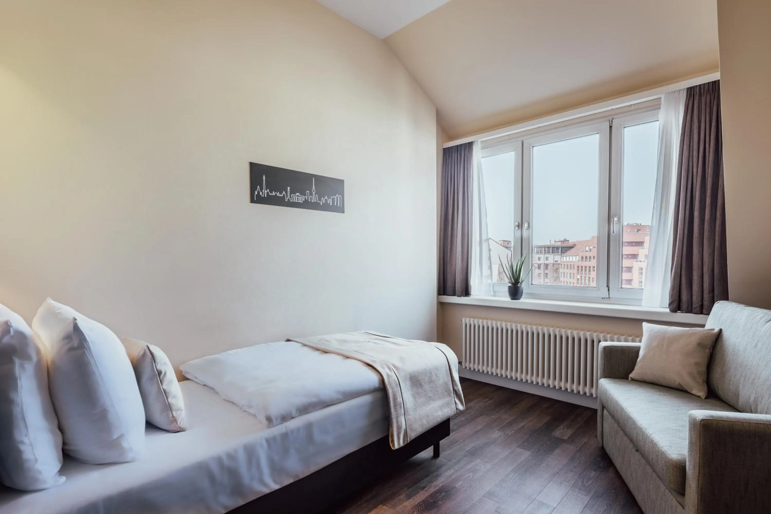 Double Room - Style in Garner Hotel Berlin - Charlottenburg, an IHG Hotel