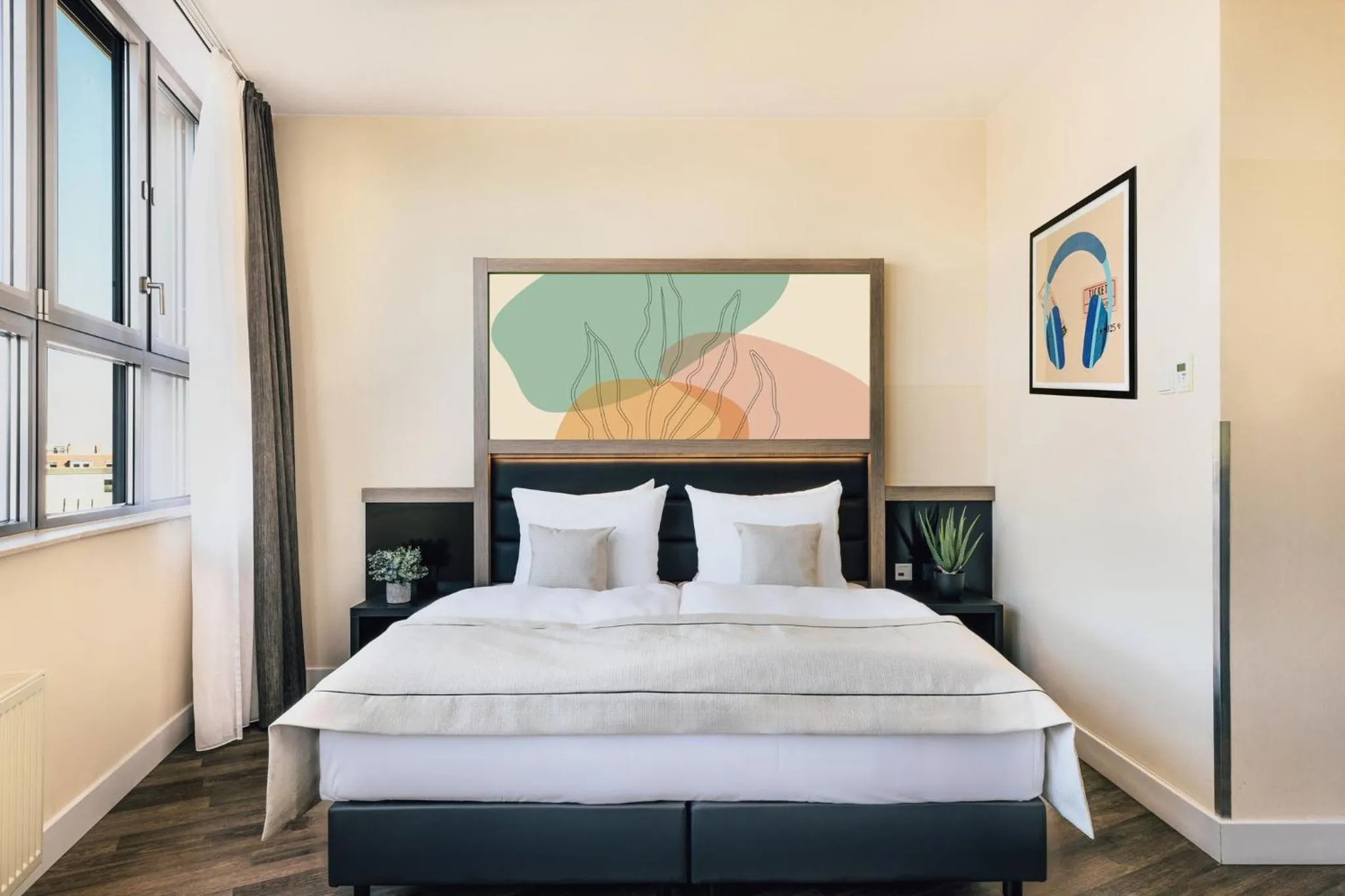 Standard Room in Garner Hotel Berlin - Charlottenburg, an IHG Hotel