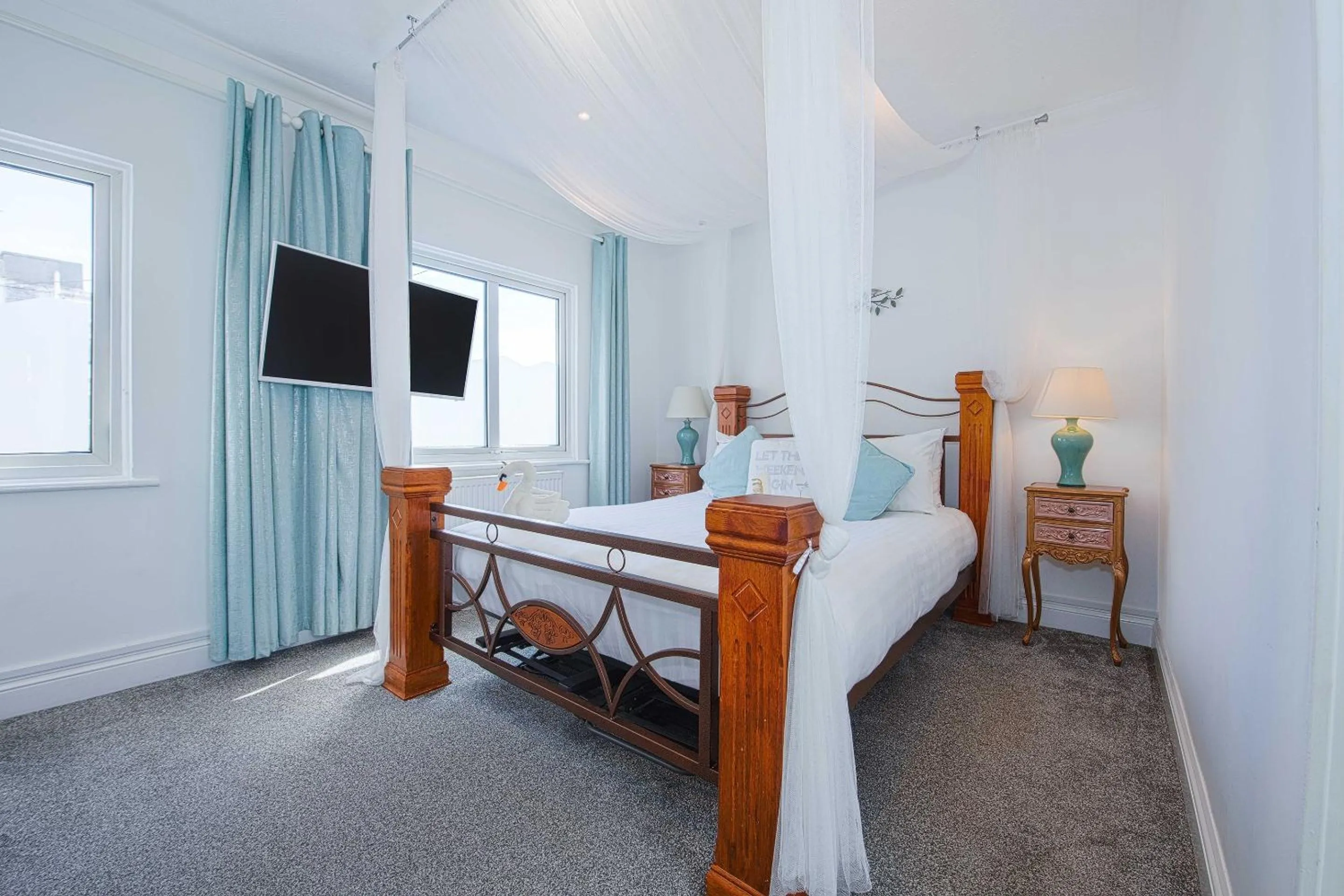 Superior Double Room in OYO Pier Hotel