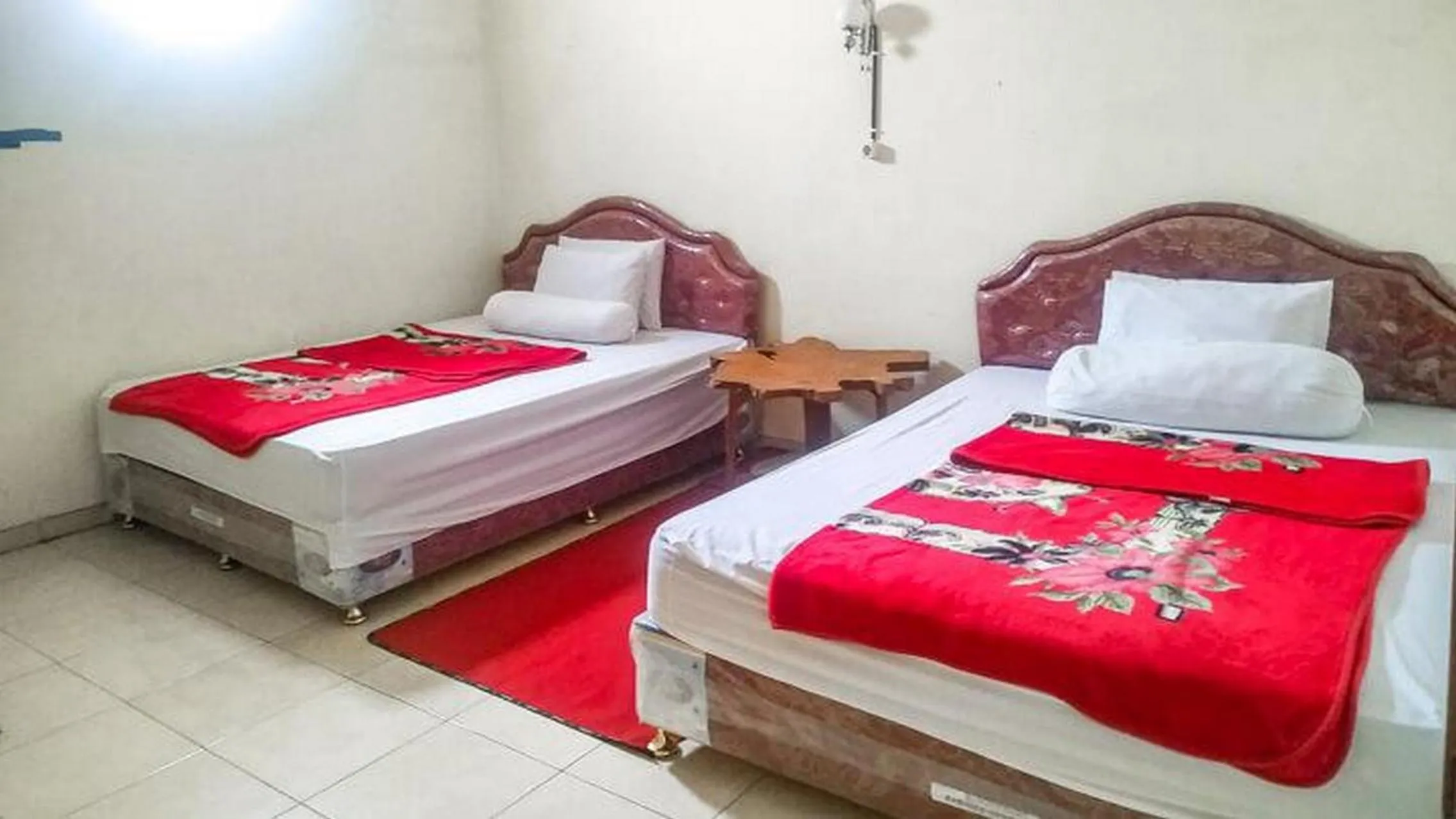 Family Room in Villa Al Barokah Syariah Family Mitra RedDoorz near Sarangan Lake