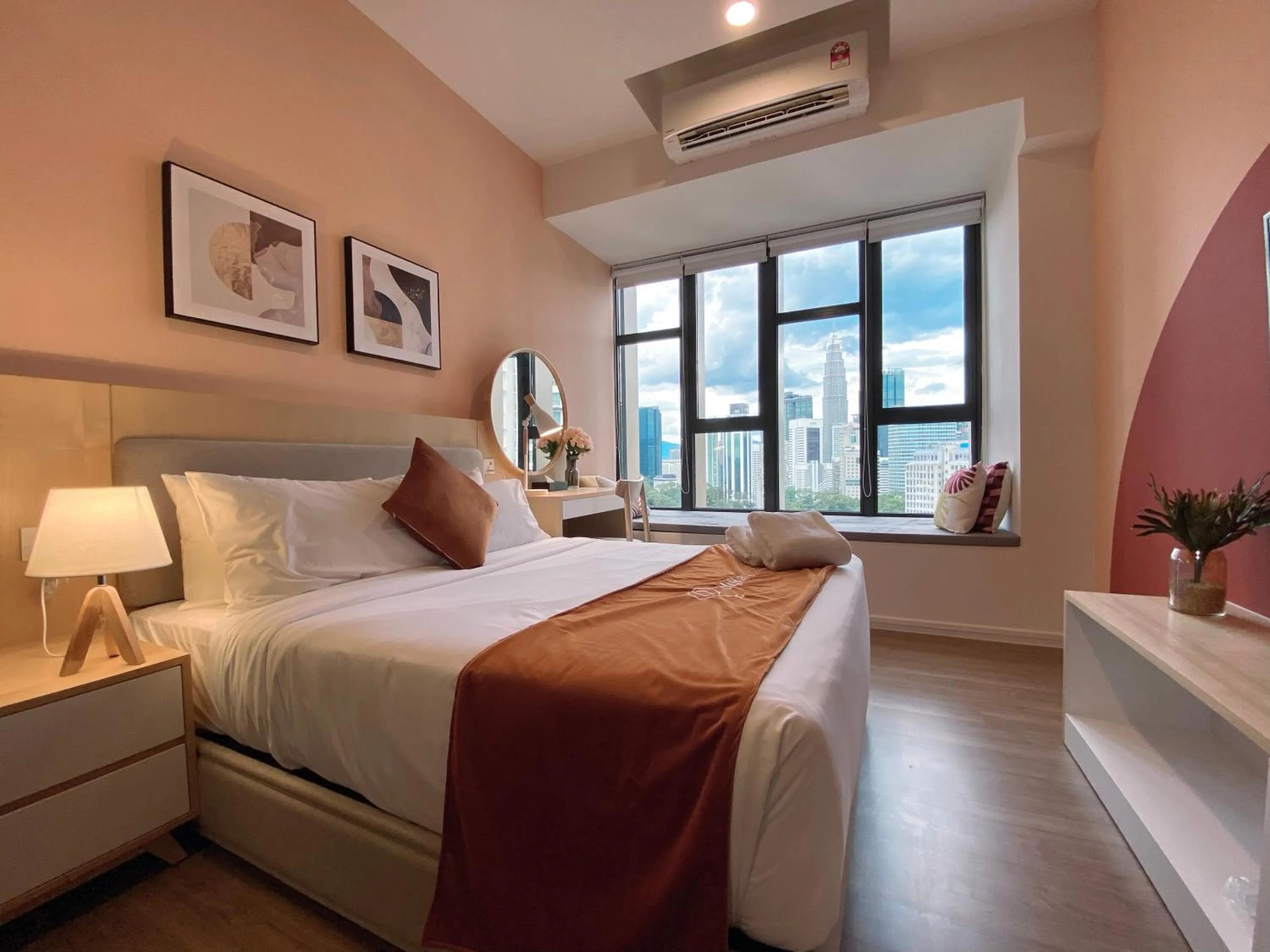 Designer Queen Studio in Ceylonz Starlight Suites Bukit Bintang