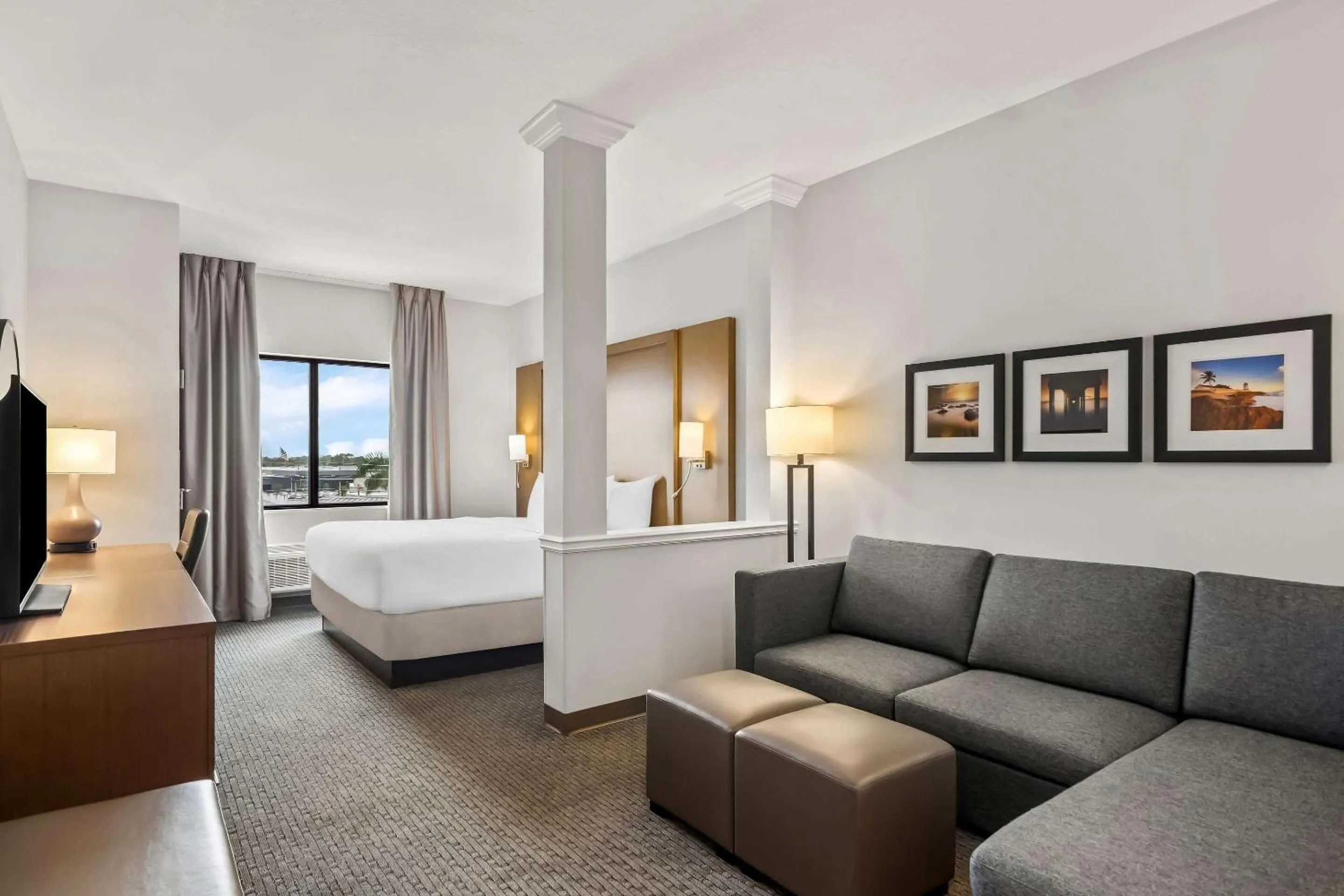 King Suite - Non-Smoking in Comfort Suites Stuart-Hutchinson Island